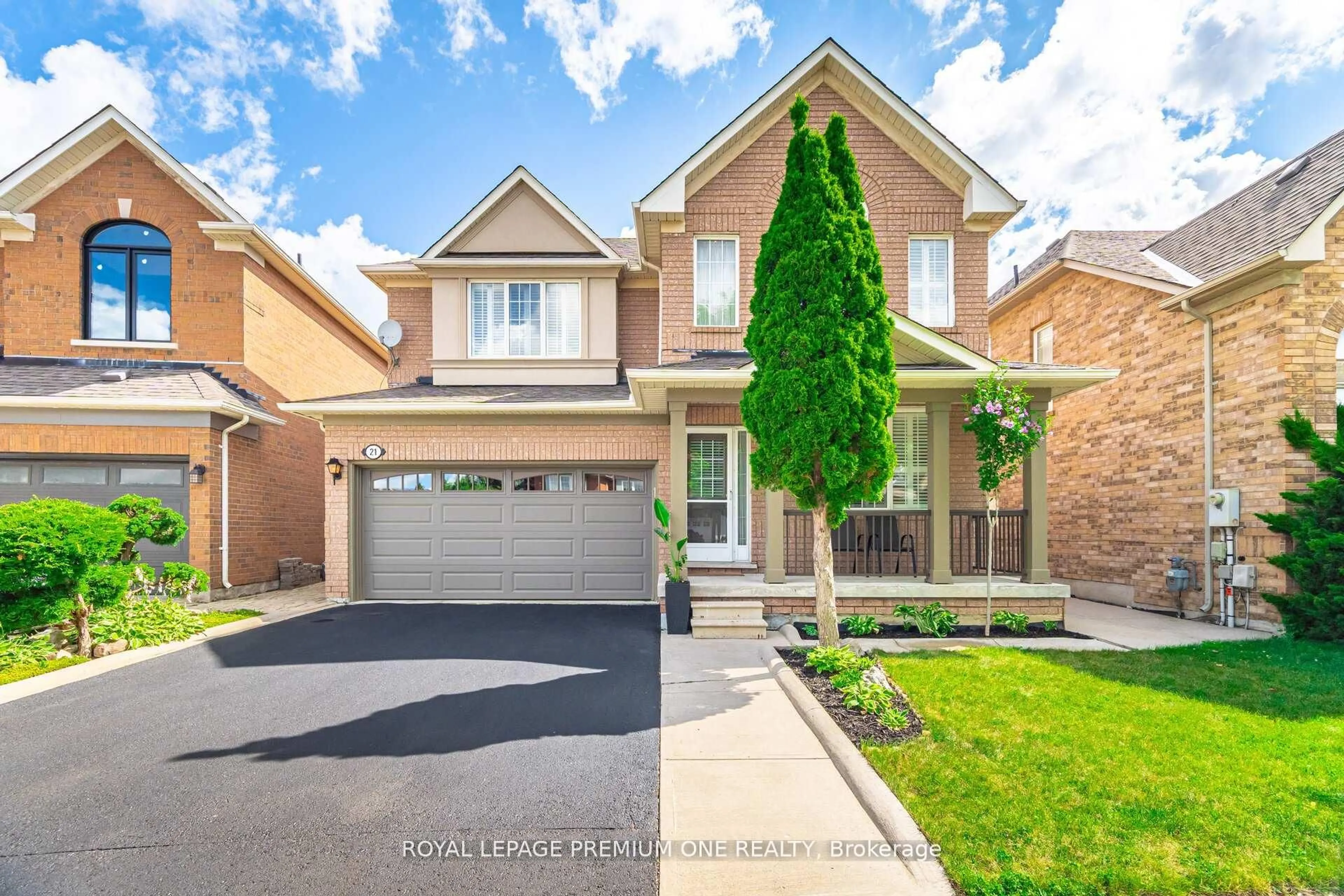 Home with brick exterior material, street for 21 Ocean Ave, Vaughan Ontario L6A 2X7