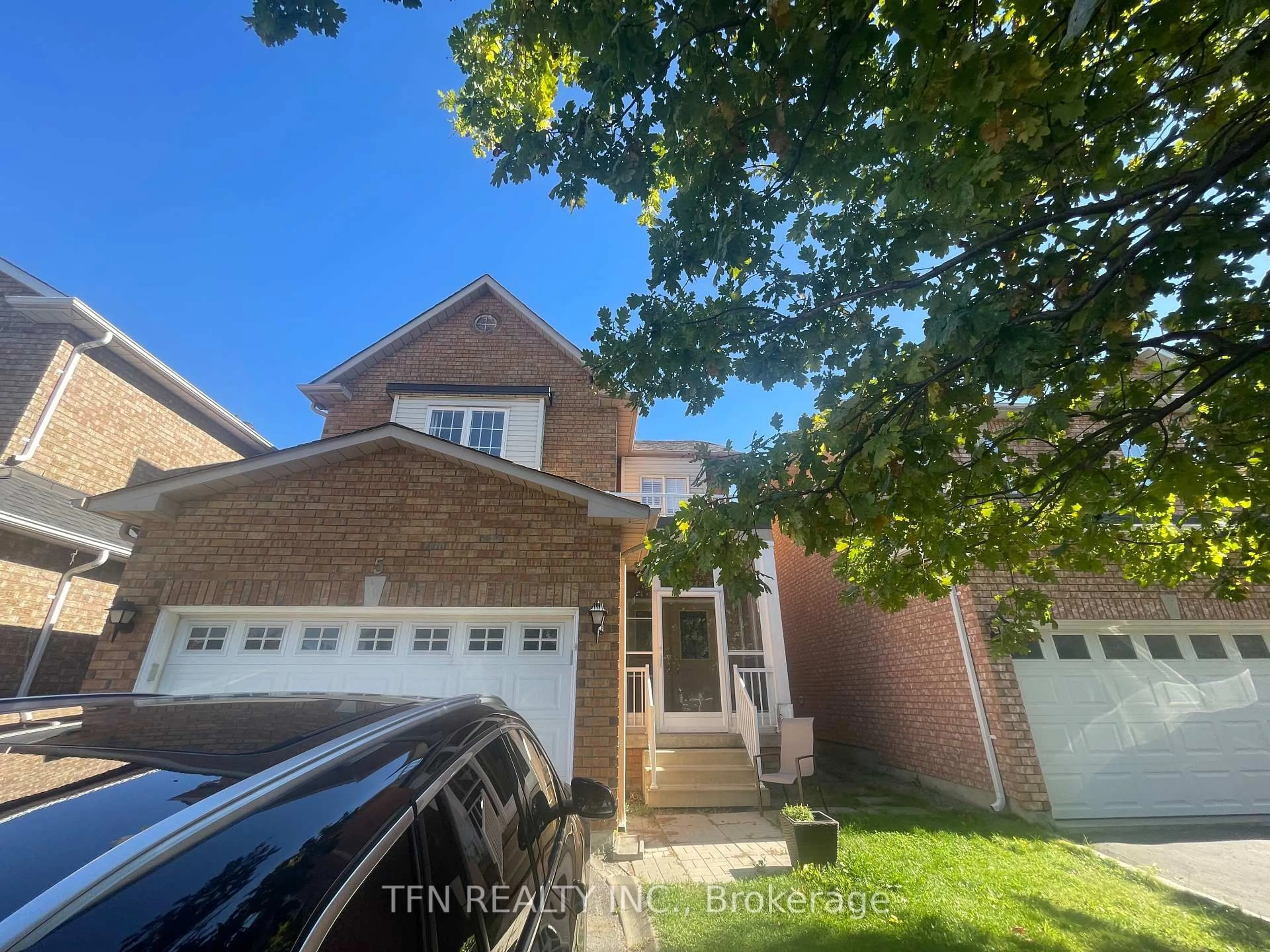 Home with brick exterior material, street for 5 Belwood Blvd, Vaughan Ontario L4K 5H4