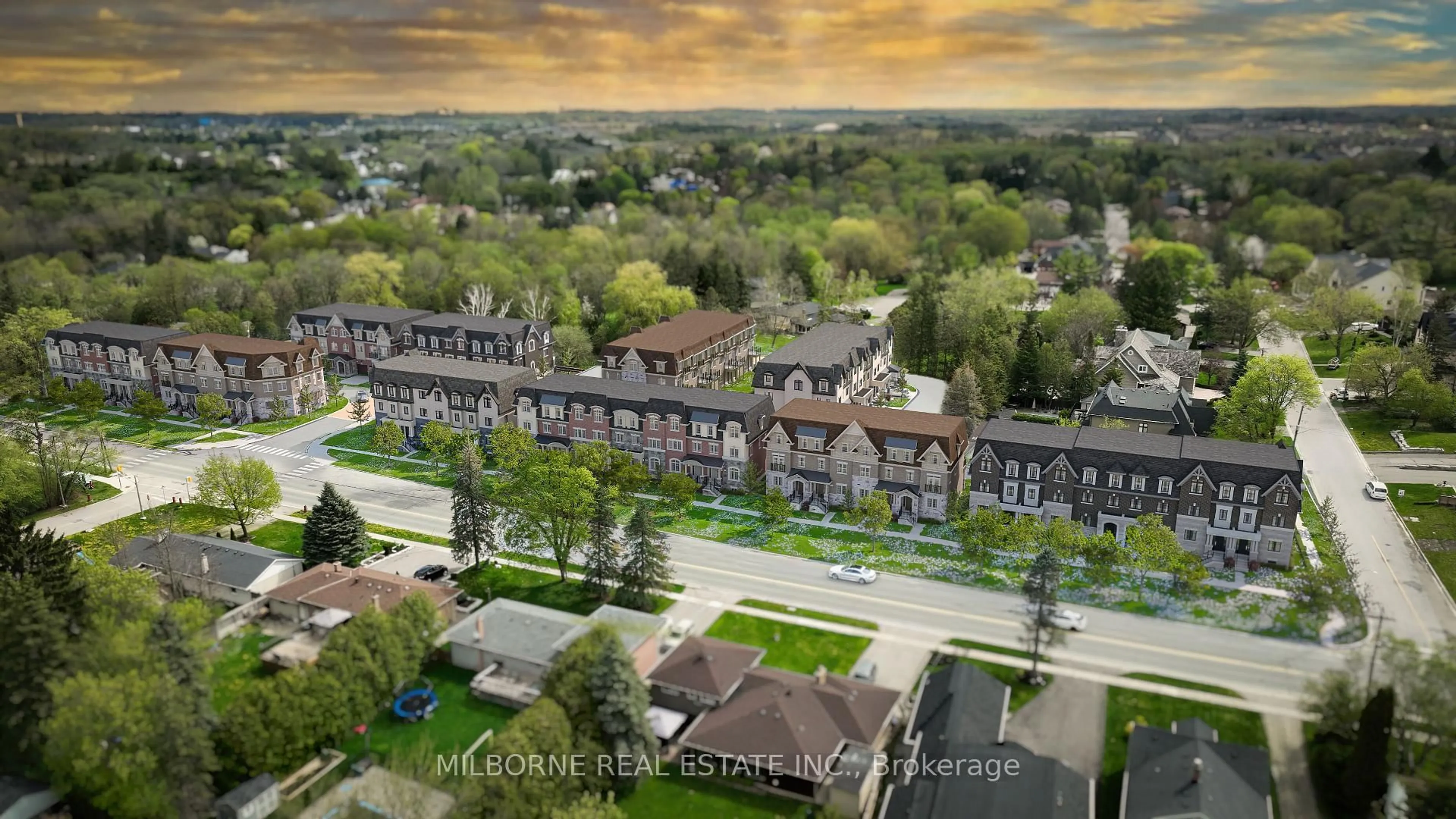 A pic from outside/outdoor area/front of a property/back of a property/a pic from drone, city buildings view from balcony for 59 Fred Beaton Pl, King Ontario L7B 1G2