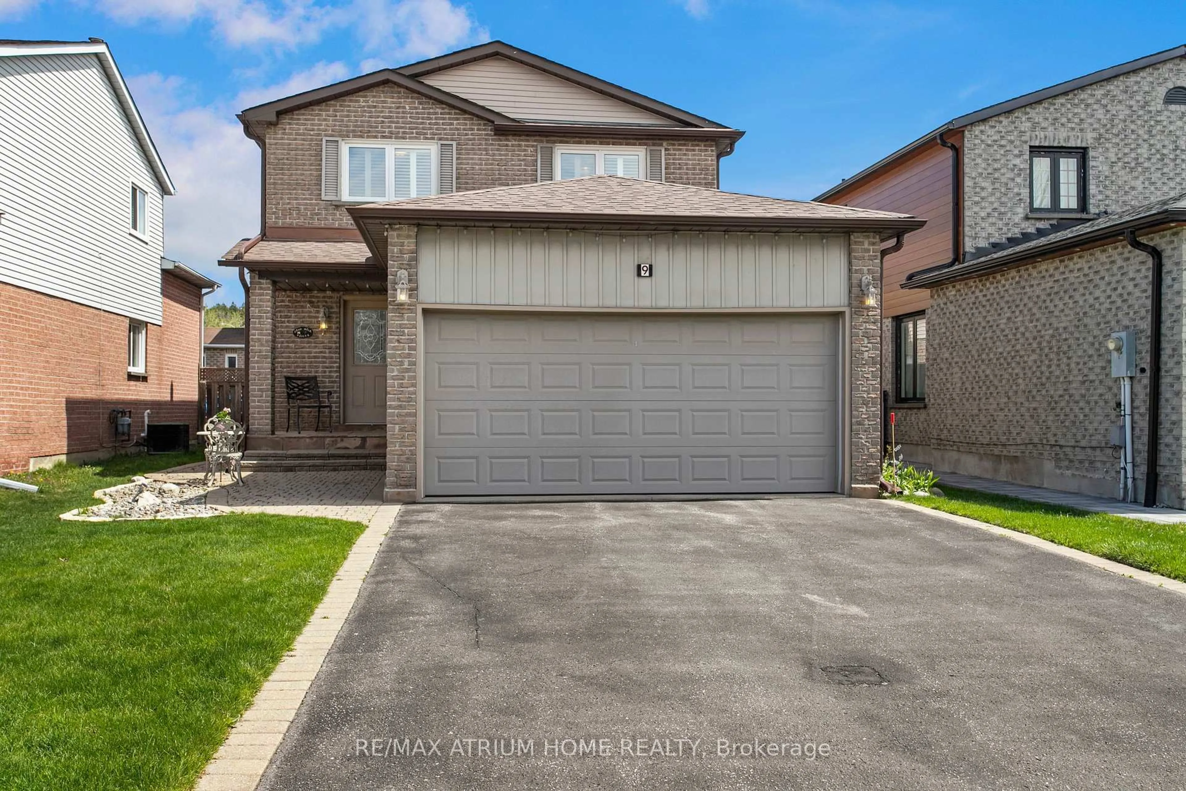 Unknown for 9 Constellation Cres, Richmond Hill Ontario L4C 8J8