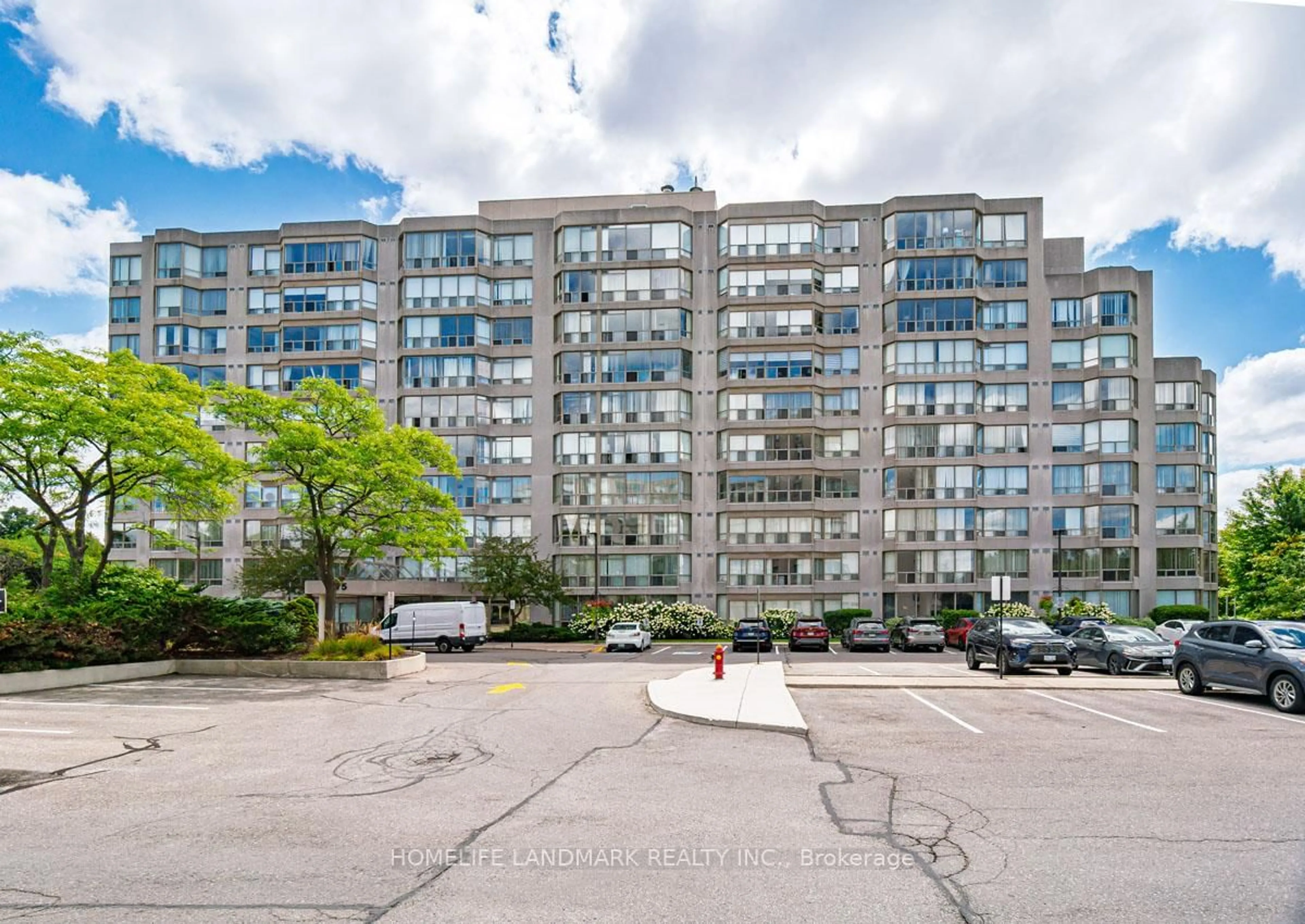 Patio, unknown for 175 Cedar Ave #712, Richmond Hill Ontario L4C 9V3