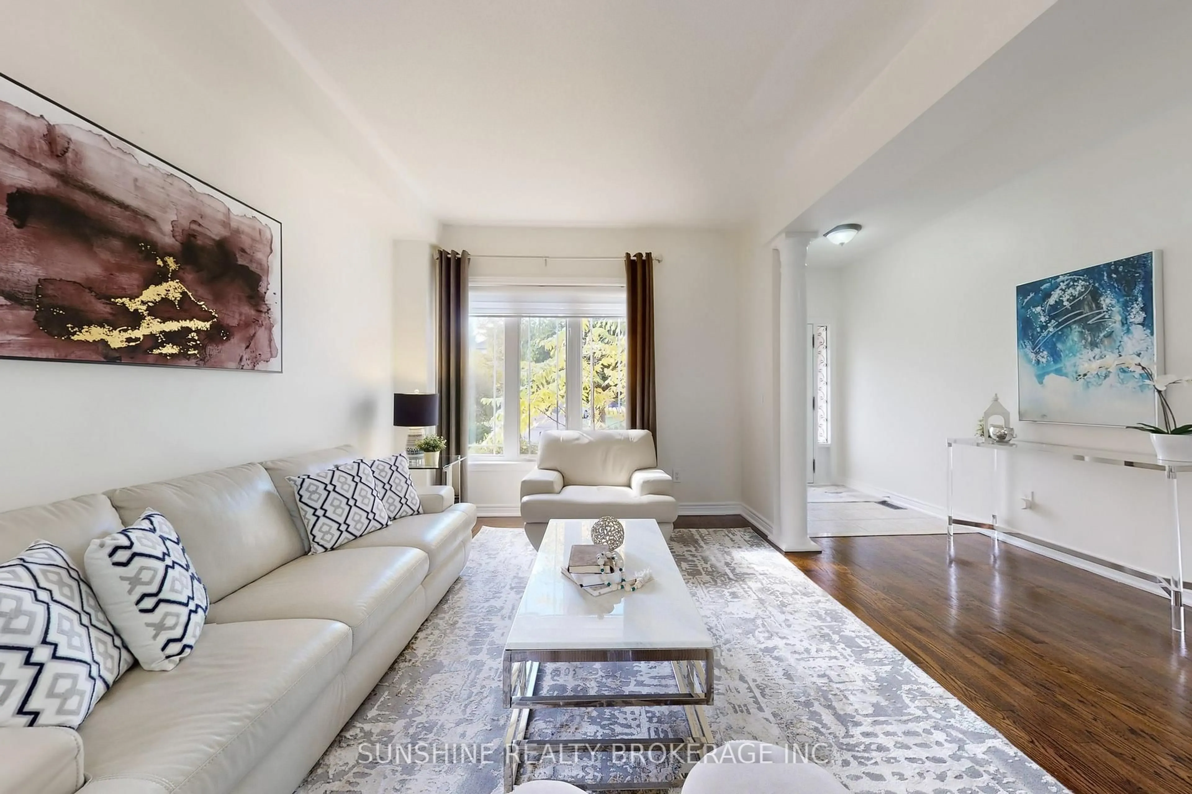 Living room with furniture, unknown for 18 Pegasus Dr, Richmond Hill Ontario L4E 4R2