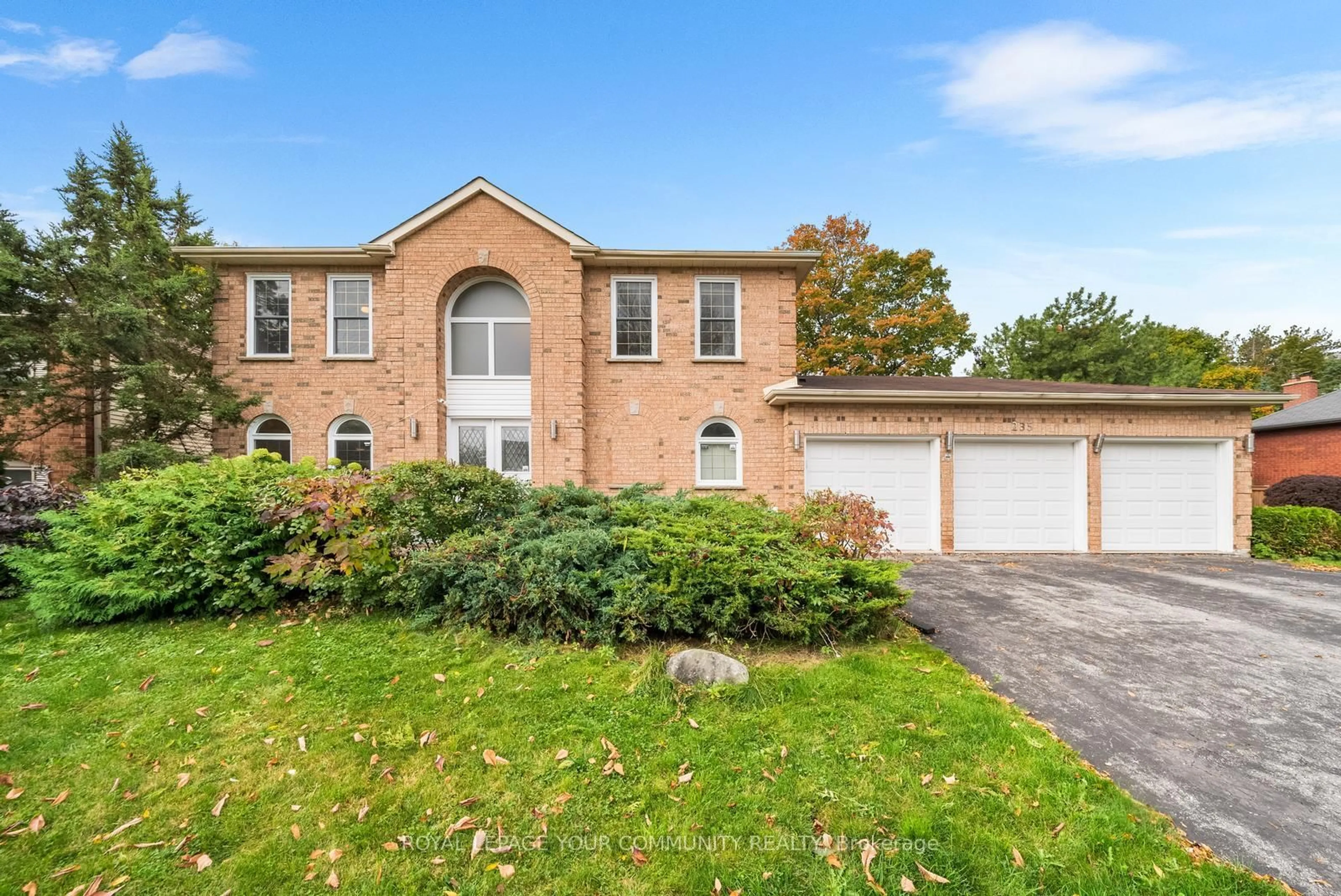 Home with brick exterior material, street for 235 Kemano Rd, Aurora Ontario L4G 5Z1