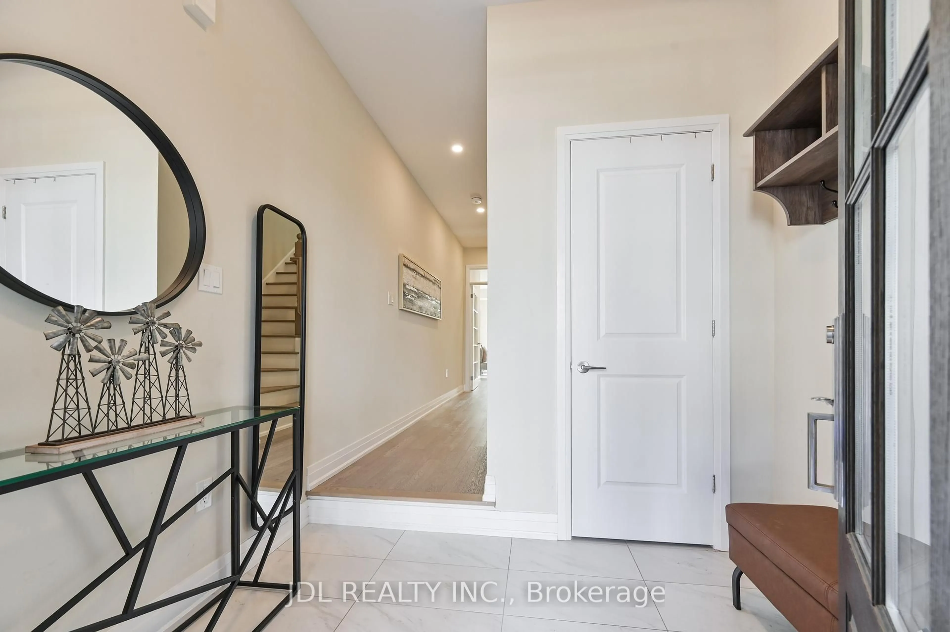 Indoor entryway for 17 Thomas Foster St, Markham Ontario L6C 0Z4