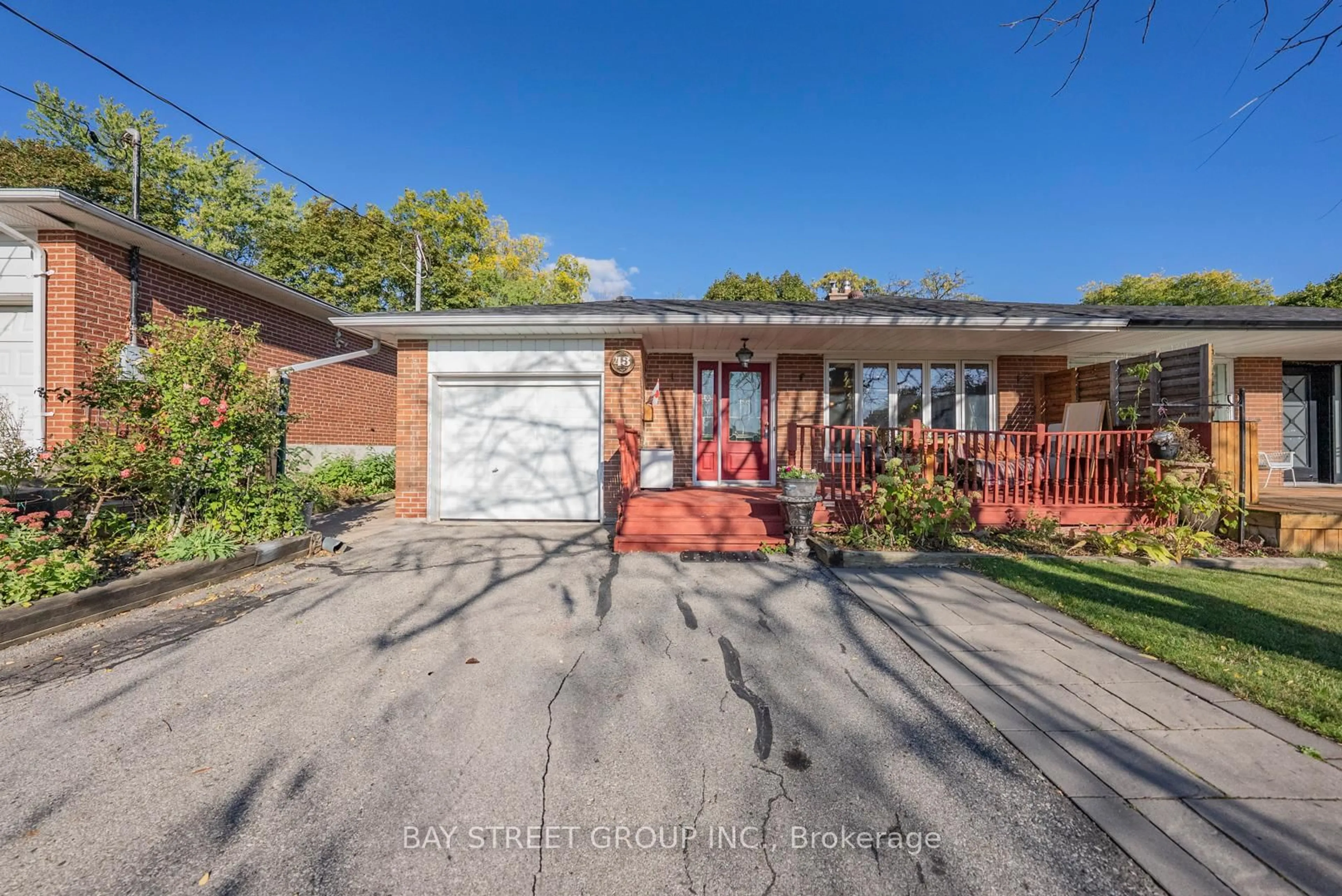 Home with brick exterior material, street for 43 Sherwood Forest Dr, Markham Ontario L3P 1P5