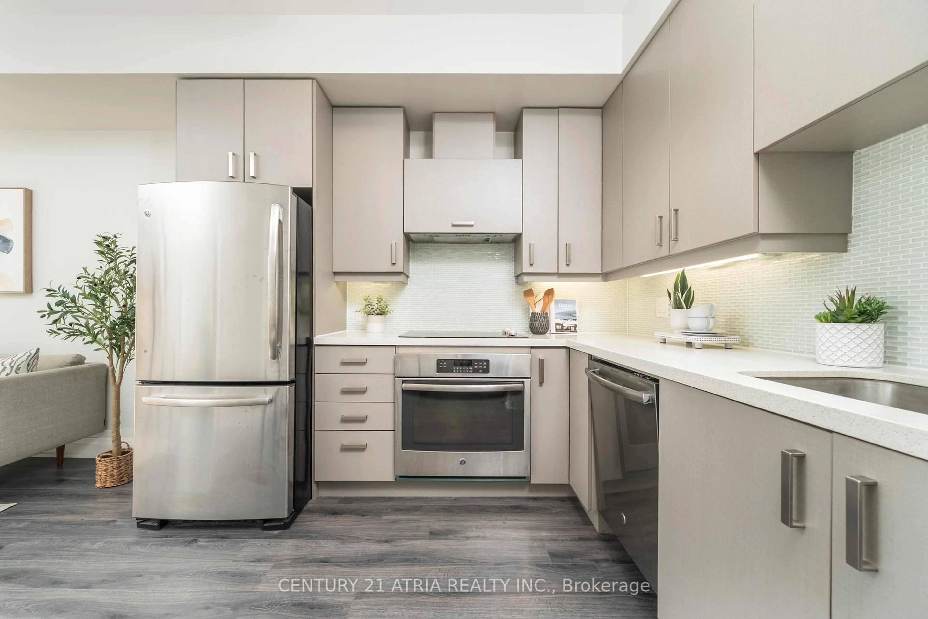 Contemporary kitchen, unknown for 18 Uptown Dr #321, Markham Ontario L3R 5M5