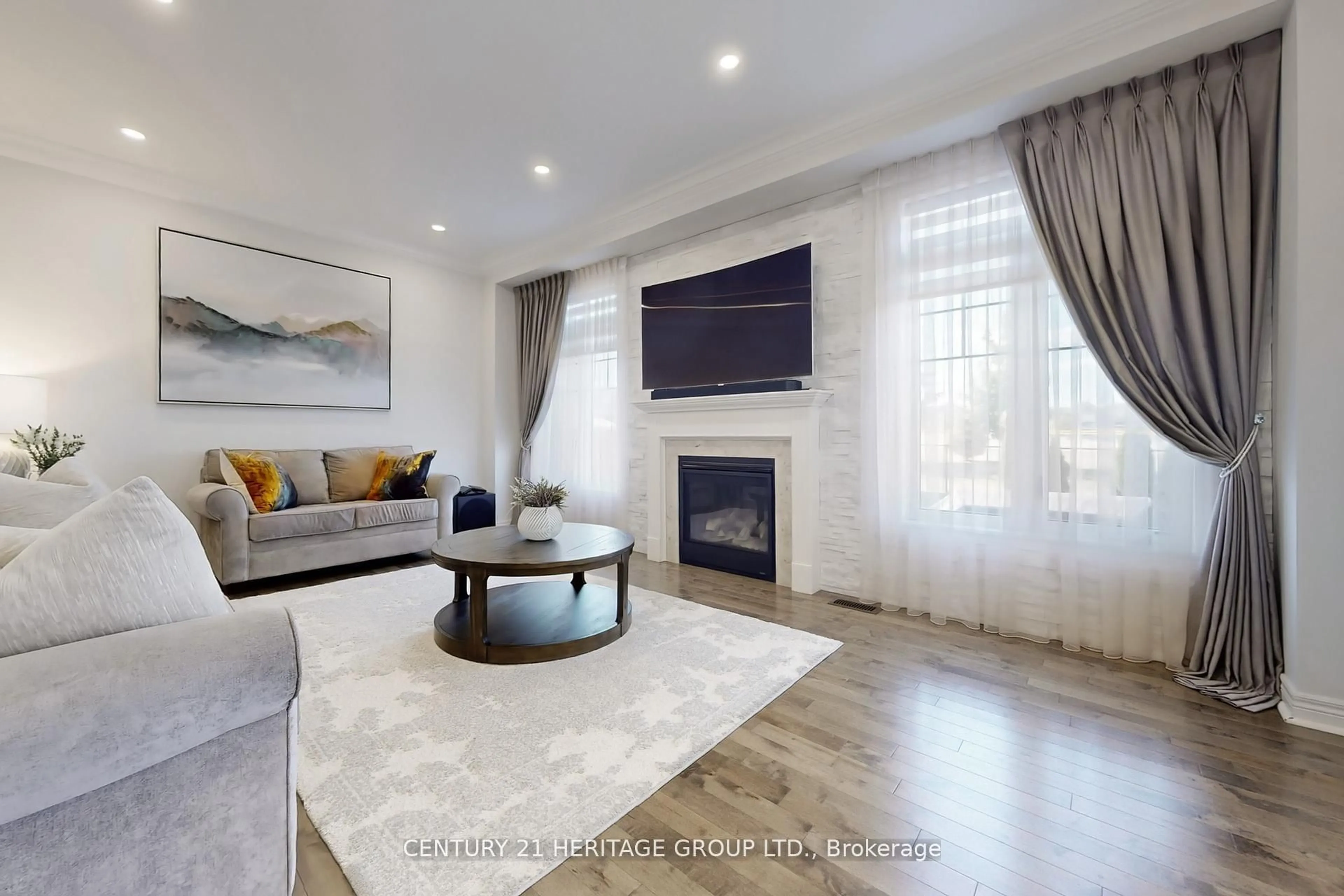 Living room with furniture, unknown for 12 Tupling St, Bradford West Gwillimbury Ontario L3Z 0W8