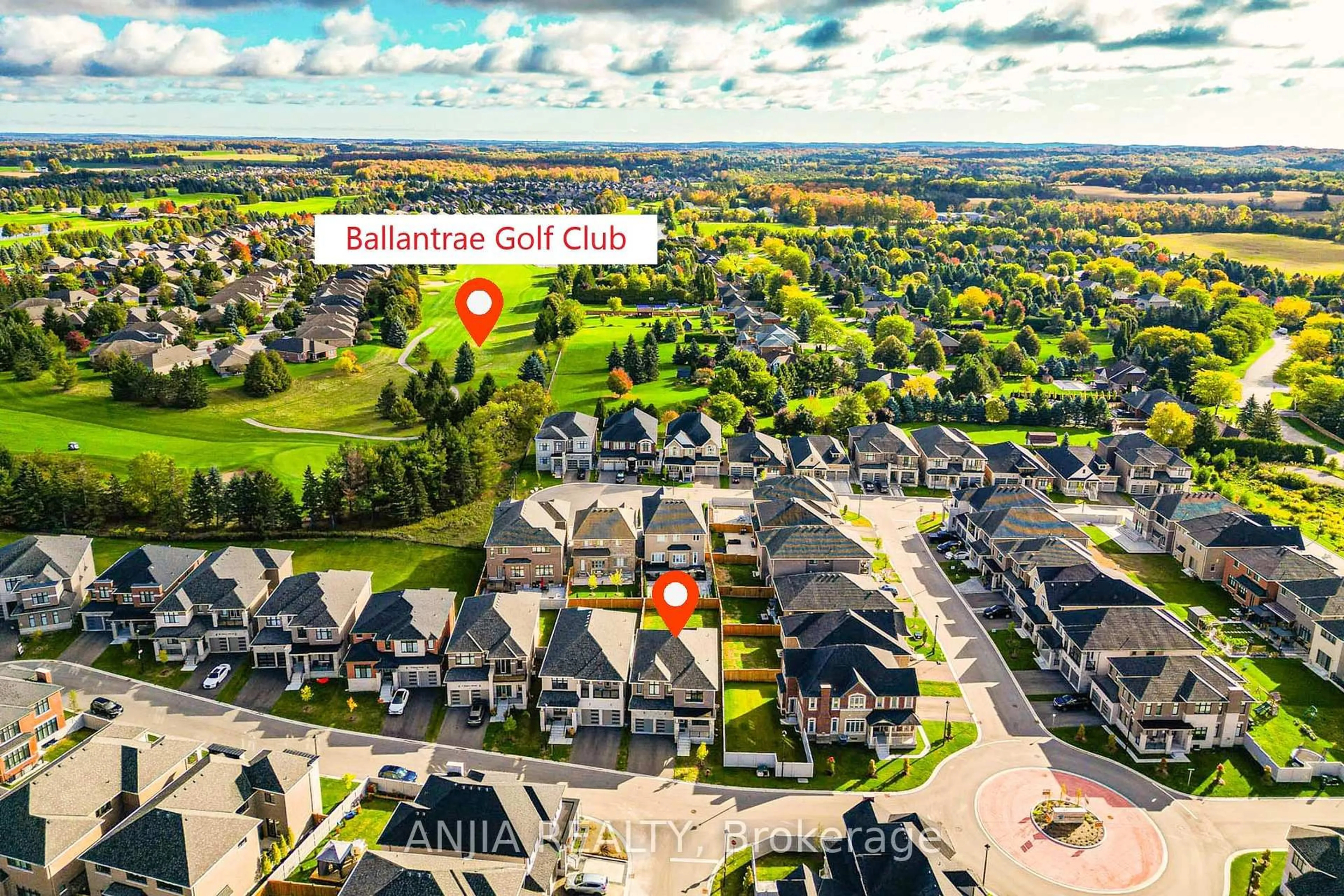 A pic from outside/outdoor area/front of a property/back of a property/a pic from drone, street for 3 Joiner Circ, Whitchurch-Stouffville Ontario L4A 7X4