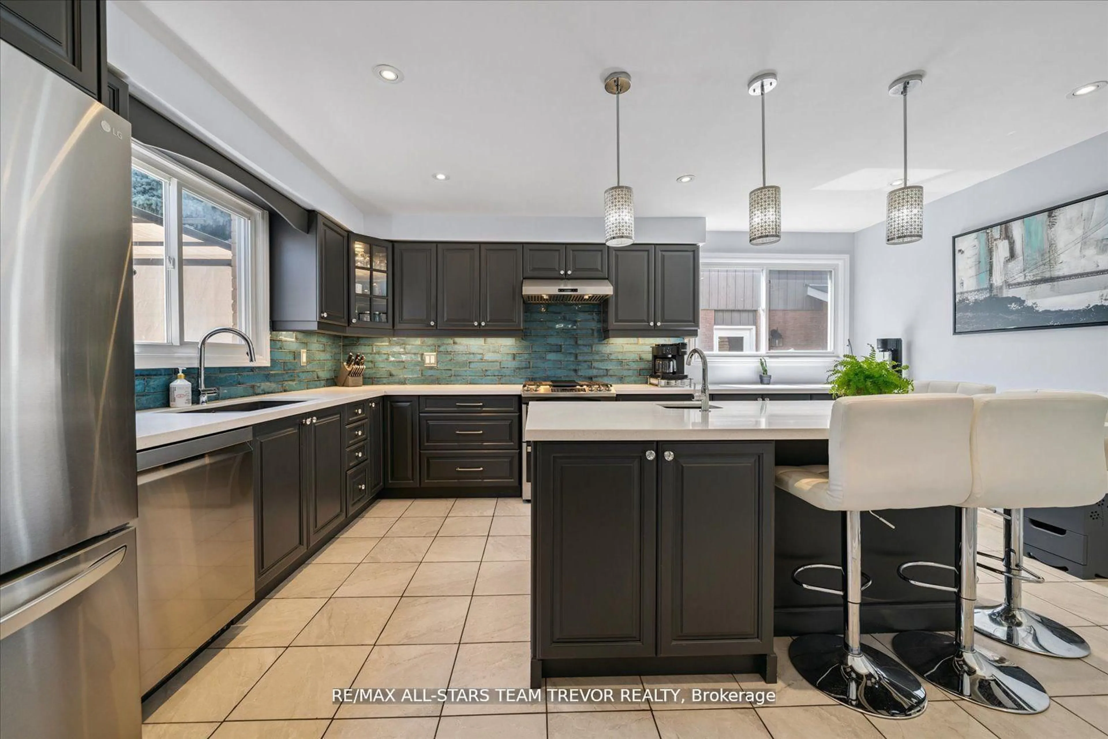 Contemporary kitchen, ceramic/tile floor for 207 Biscayne Blvd, Georgina Ontario L4P 3L8