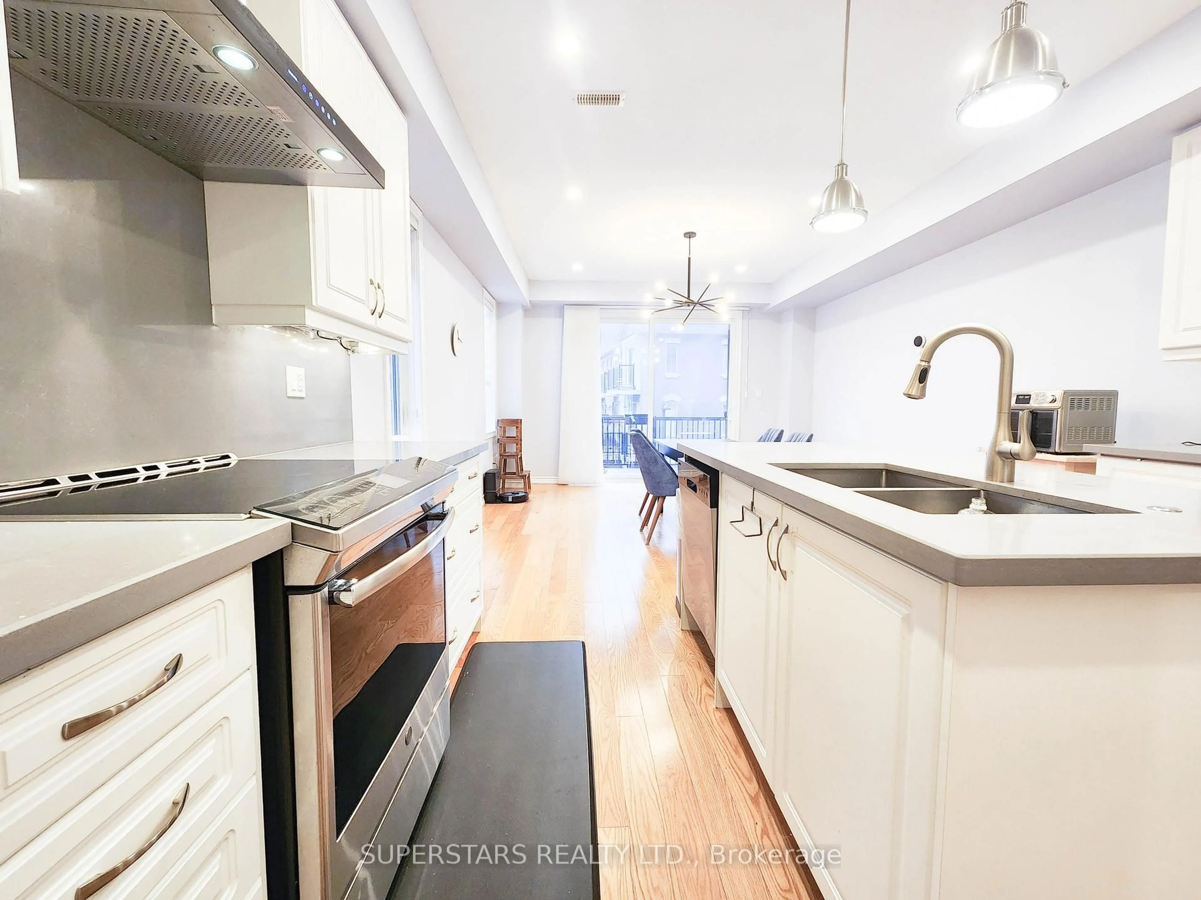 Unknown for 222 William Forster Rd, Markham Ontario L6B 1P8