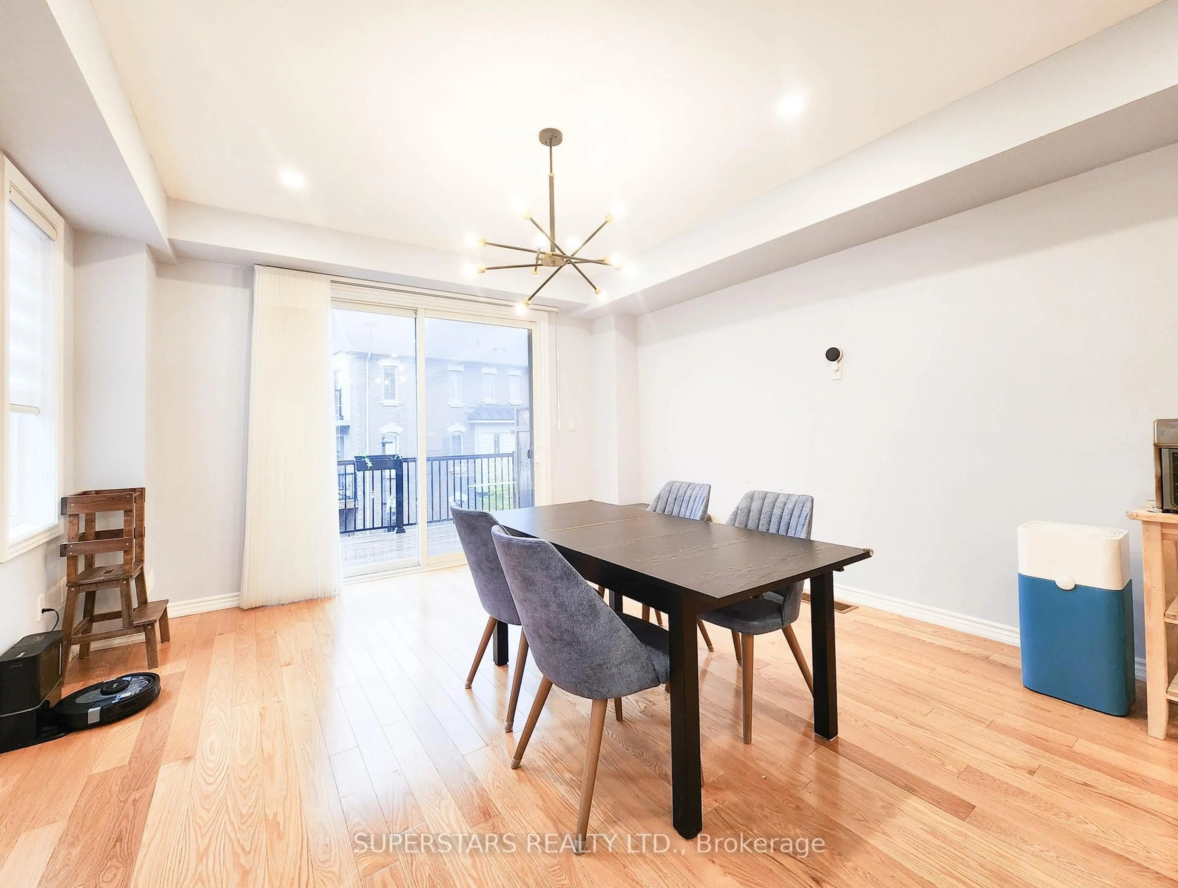 Unknown for 222 William Forster Rd, Markham Ontario L6B 1P8