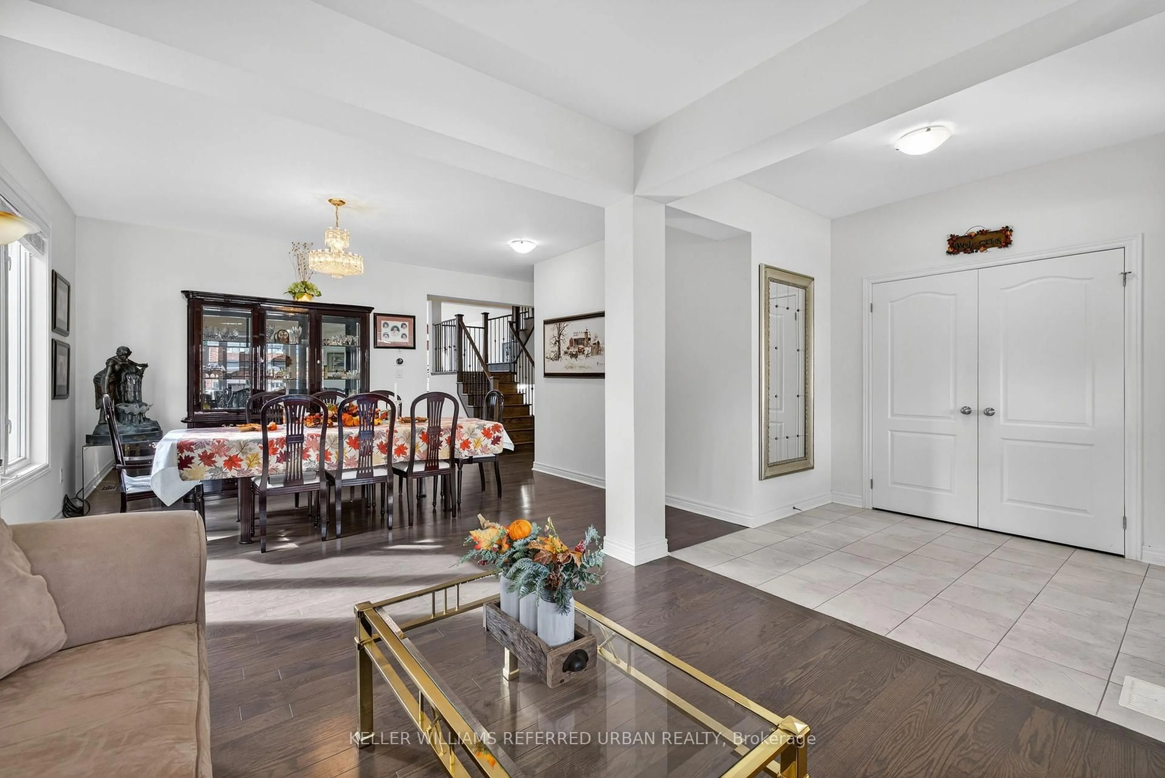 Unknown for 26 Waterton Way, Bradford West Gwillimbury Ontario L3Z 0R3