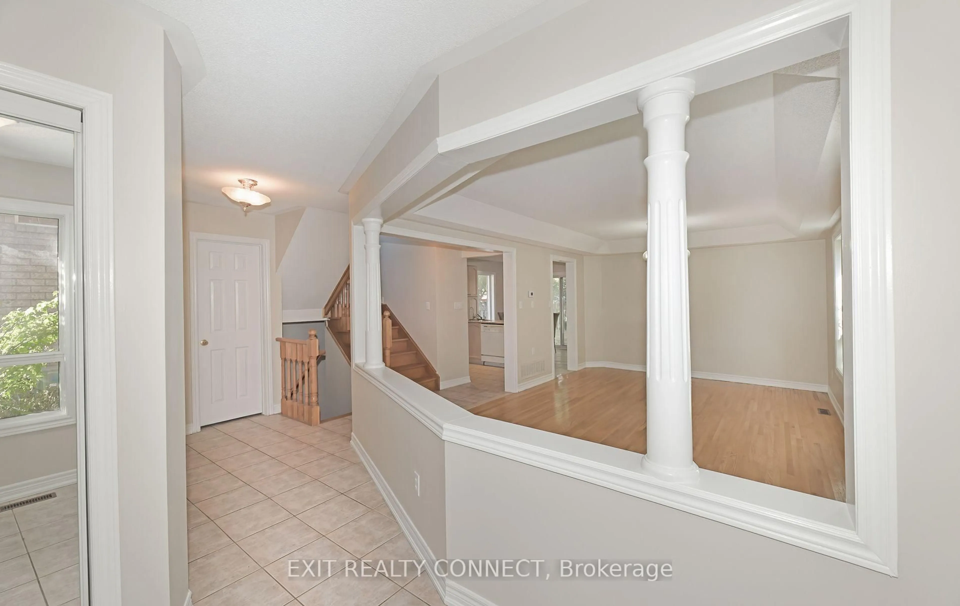 Unknown for 20 Rinaldo Rd, Georgina Ontario L4P 3X9
