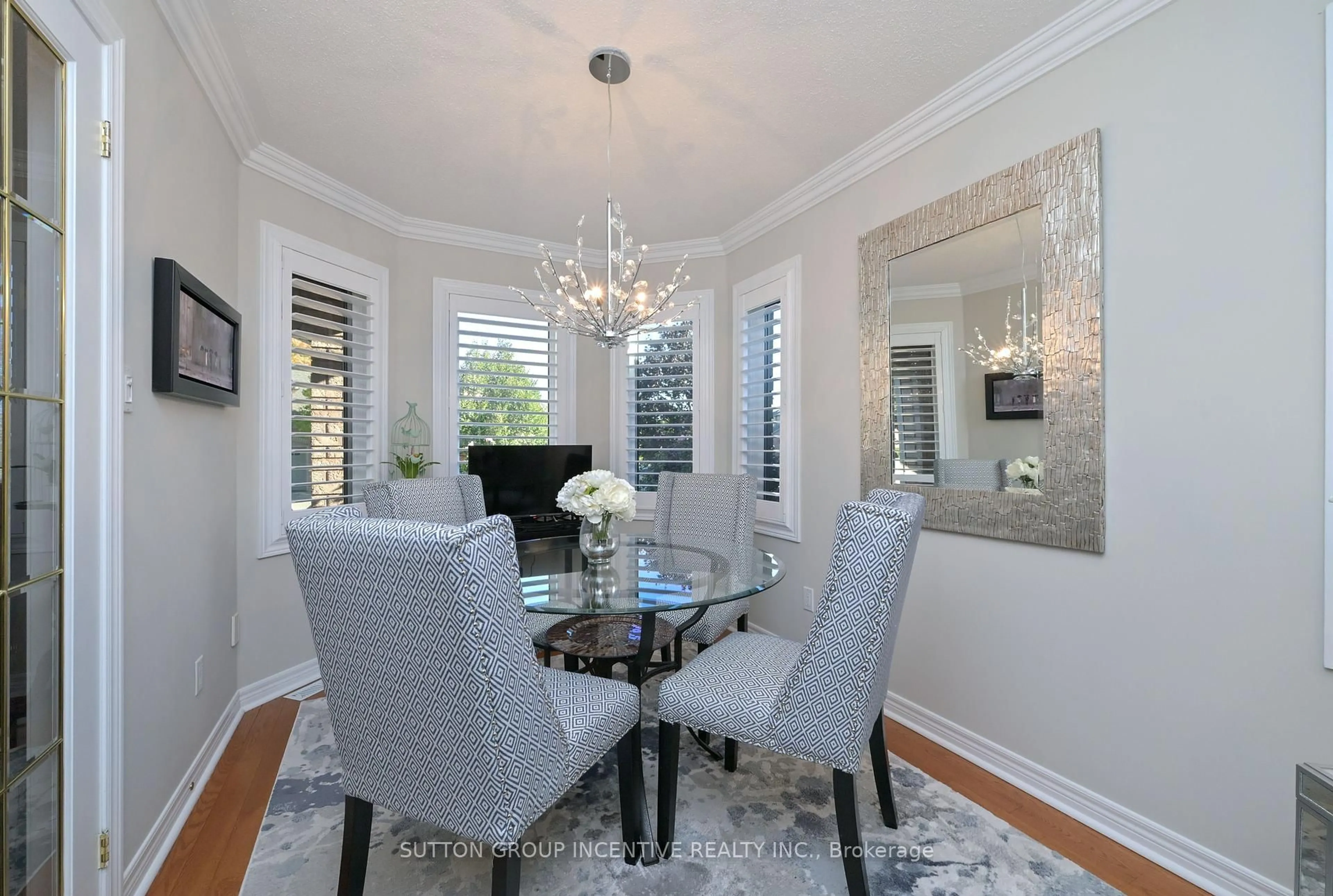 Dining room, unknown for 36 Bella Vista Tr, New Tecumseth Ontario L9R 2C6