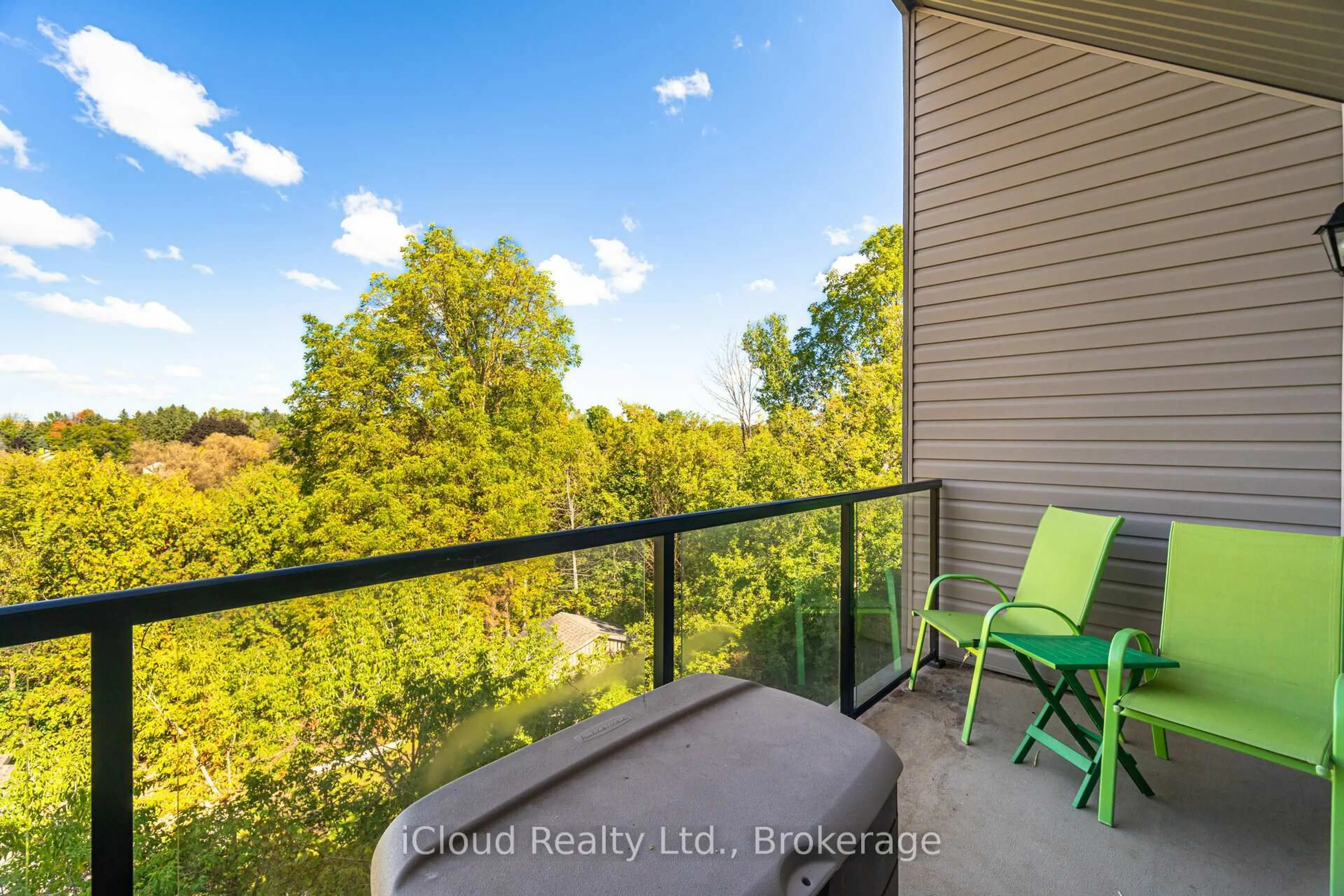Balcony in the apartment, water/lake/river/ocean view for 69 Boyne St #402, New Tecumseth Ontario L9R 0N5