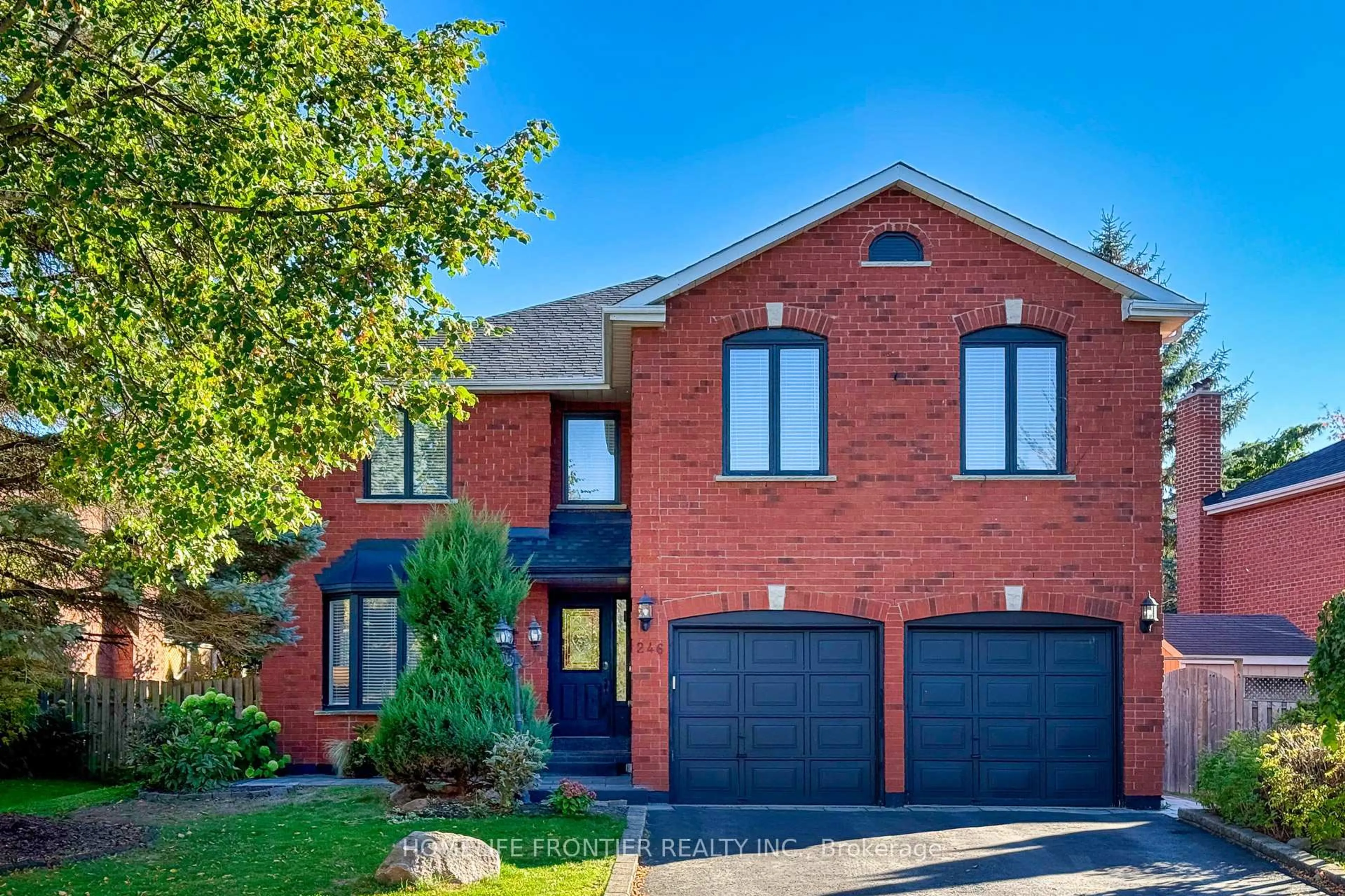 Home with brick exterior material, street for 246 Jelley Ave, Newmarket Ontario L3X 1S6