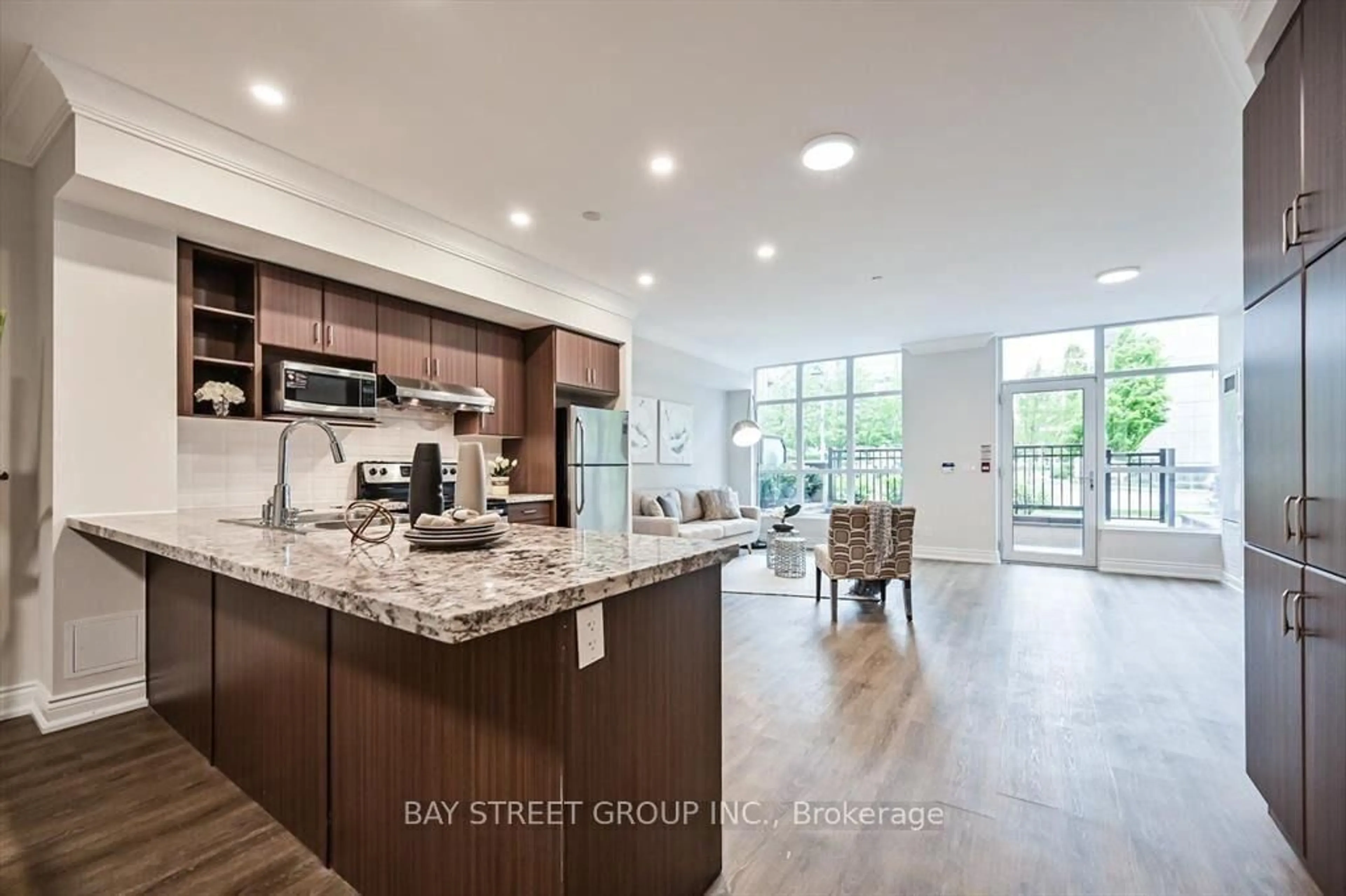 Open concept kitchen, ceramic/tile floor for 89 SOUTH TOWN CENTRE Blvd #A112, Markham Ontario L6G 0E8