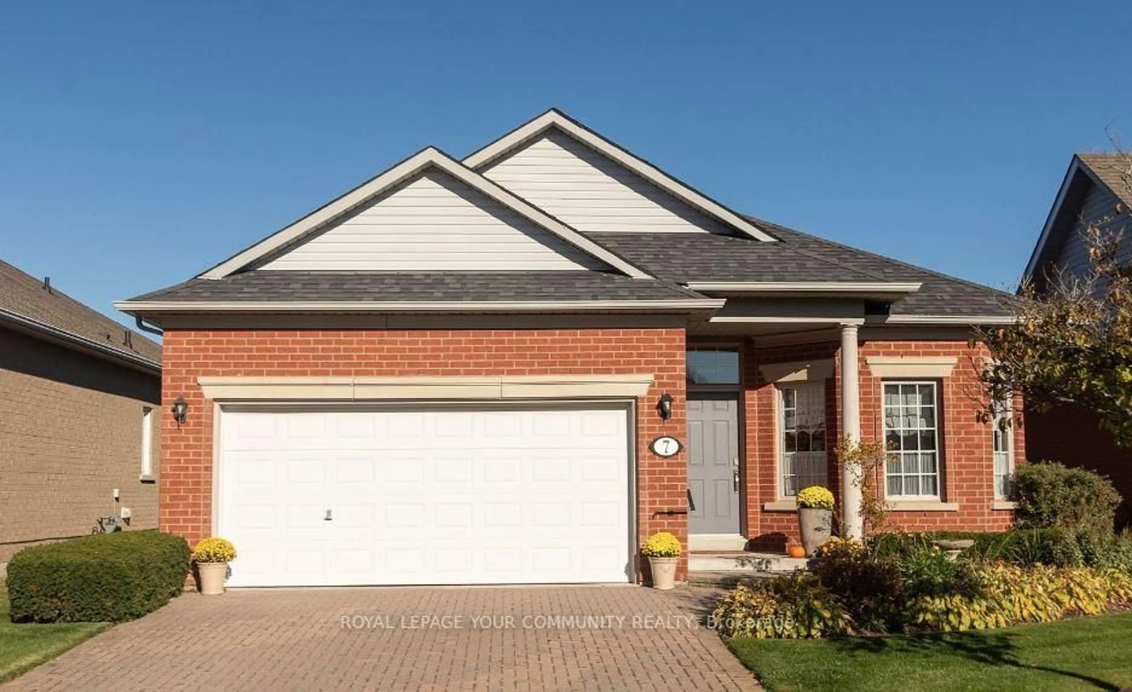 Home with brick exterior material, street for 7 Arnie's Chance, Whitchurch-Stouffville Ontario L4A 1L7