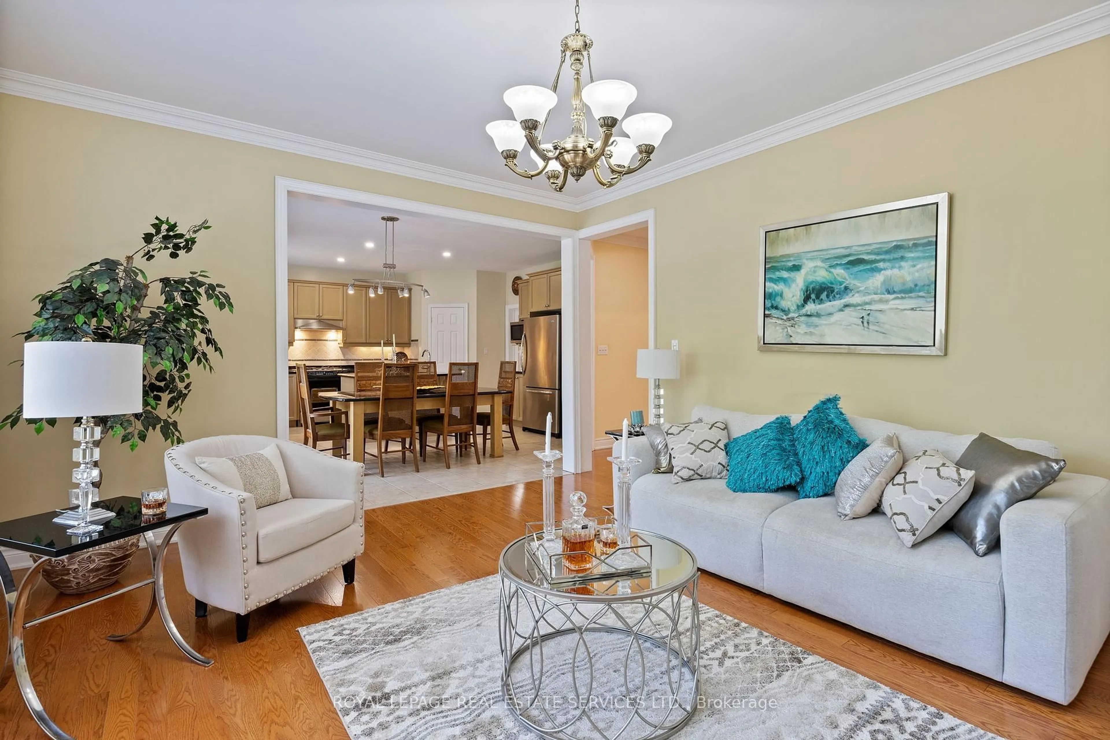 Living room with furniture, unknown for 96 Bradgate Dr, Markham Ontario L3T 7M3