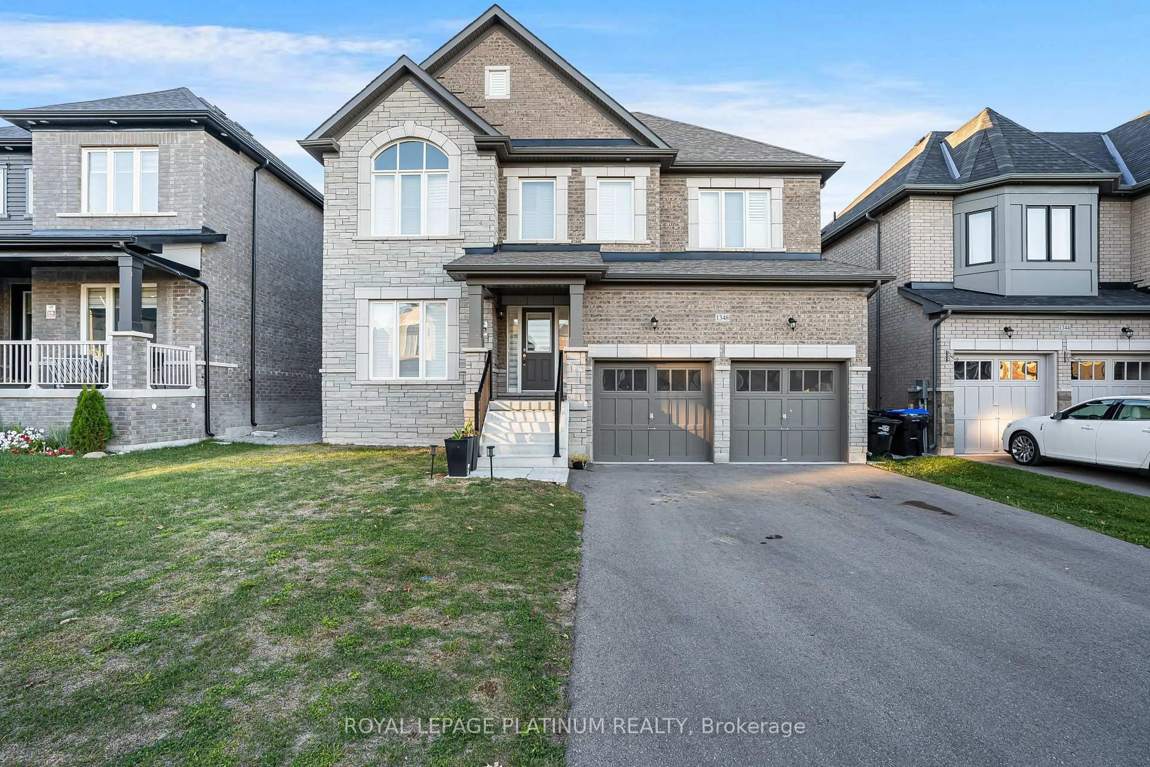 Home with brick exterior material, street for 1348 Harrington St, Innisfil Ontario L0L 1W0