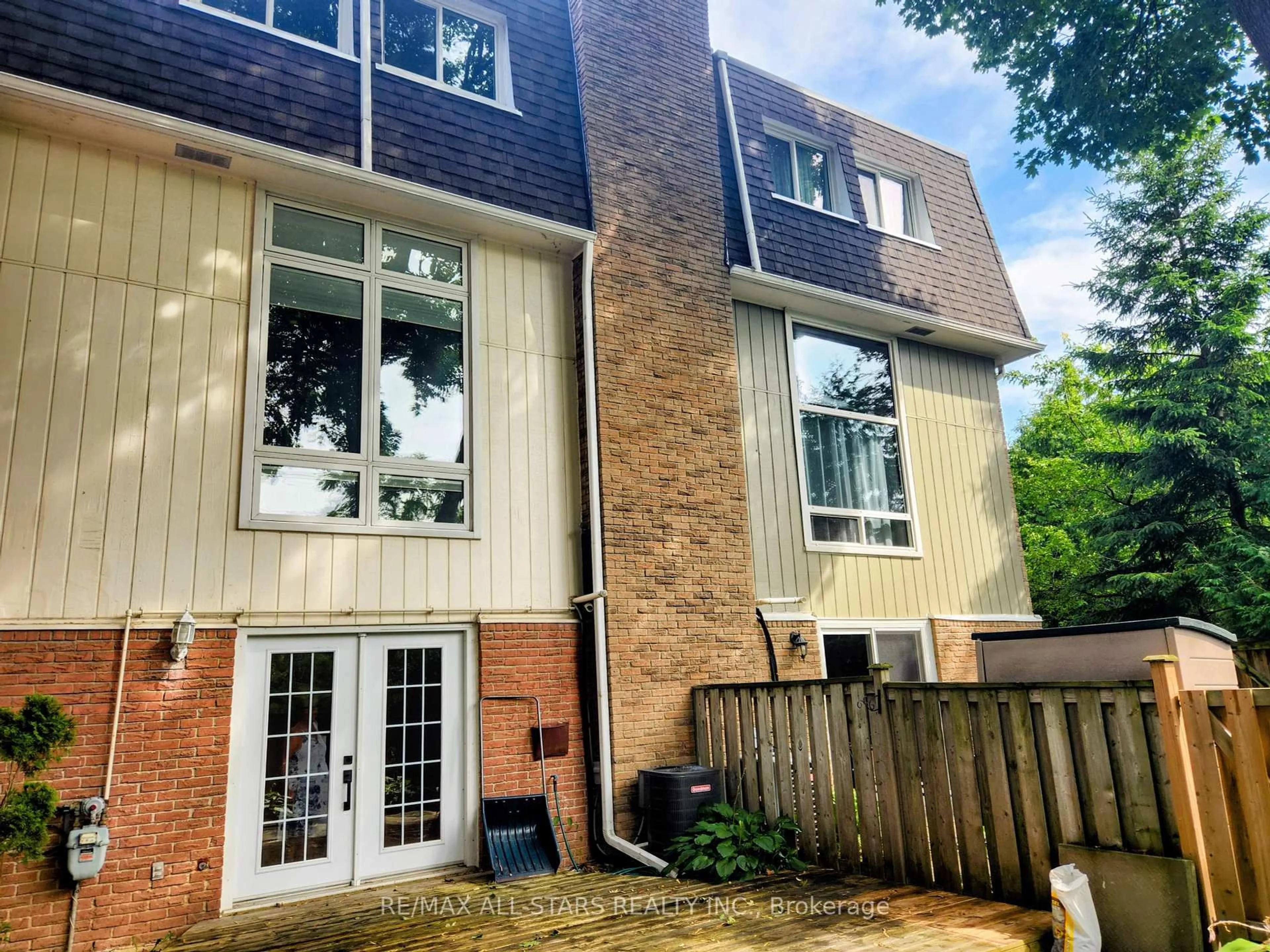 Unknown for 6 Hepworth Way, Markham Ontario L3P 3S9
