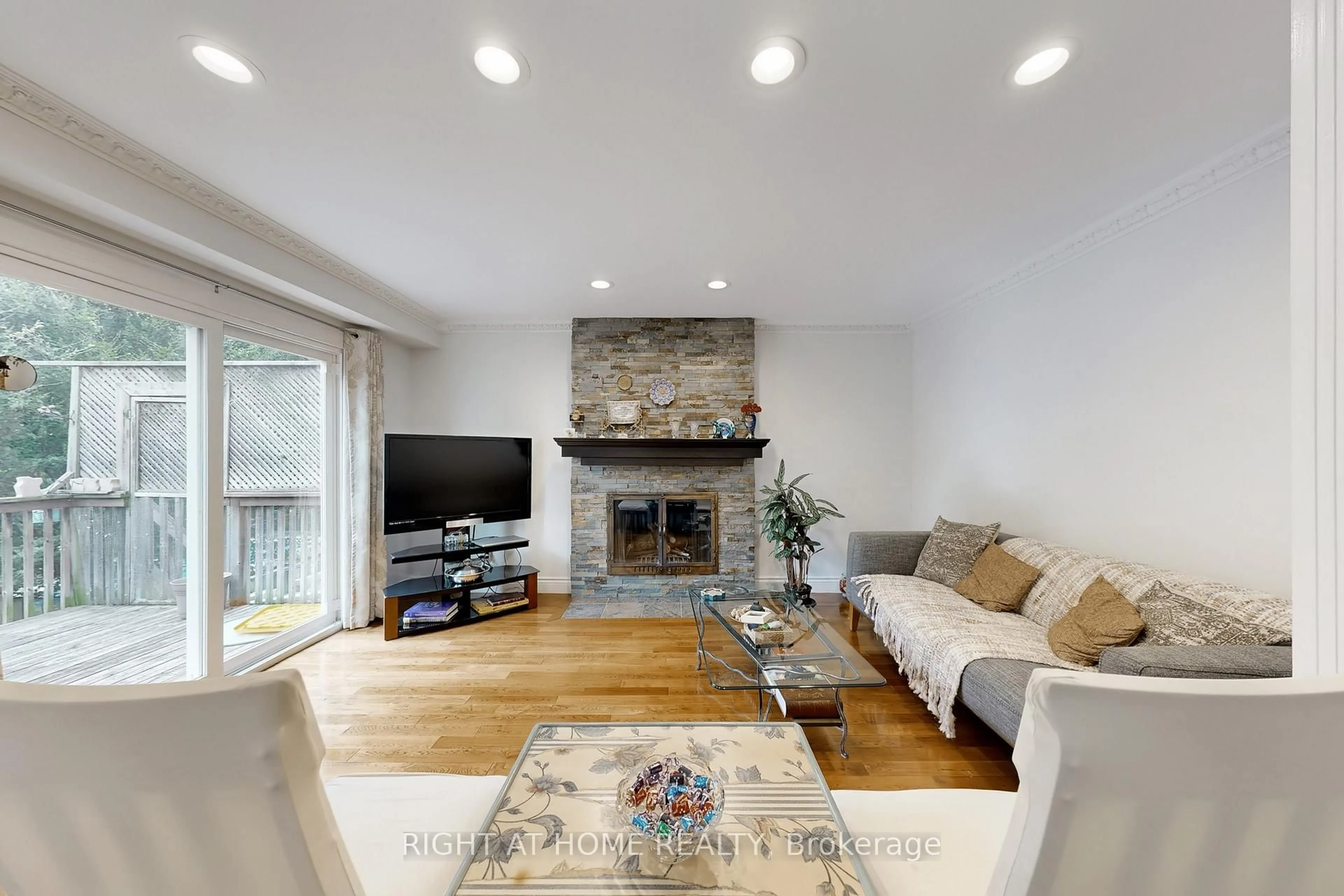 Living room with furniture, unknown for 52 Breckonwood Cres, Markham Ontario L3T 5E8