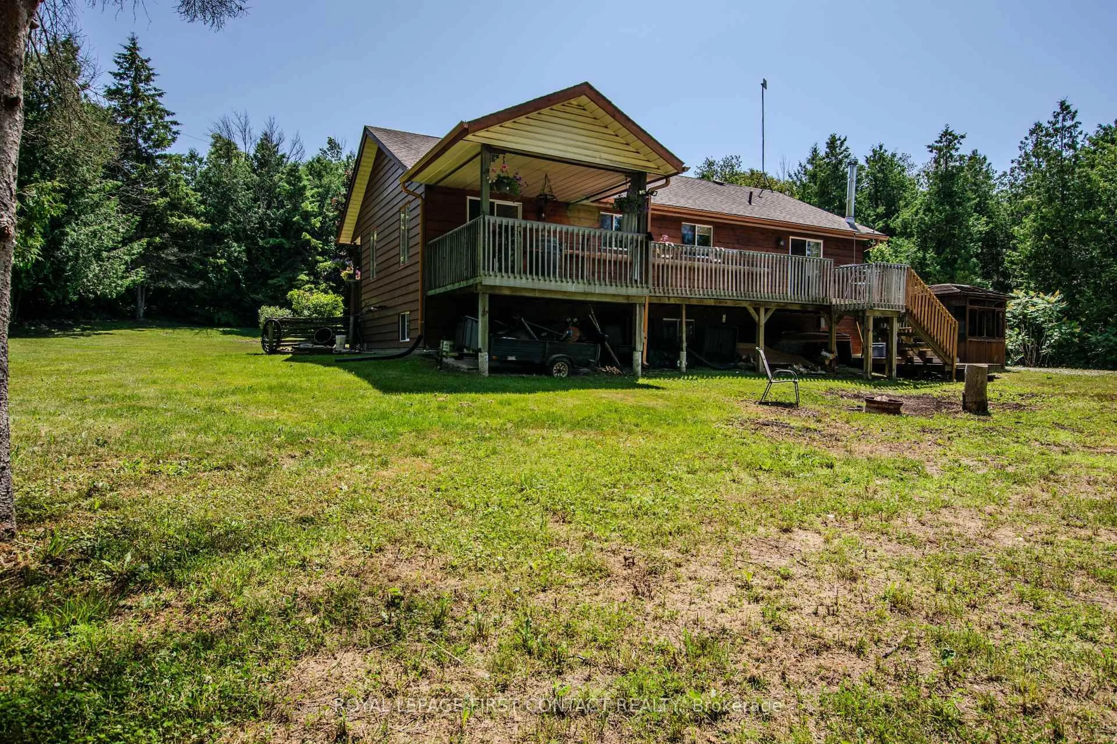 A pic from outside/outdoor area/front of a property/back of a property/a pic from drone, water/lake/river/ocean view for 5144 25th Sdrd, Essa Ontario L0L 2N0