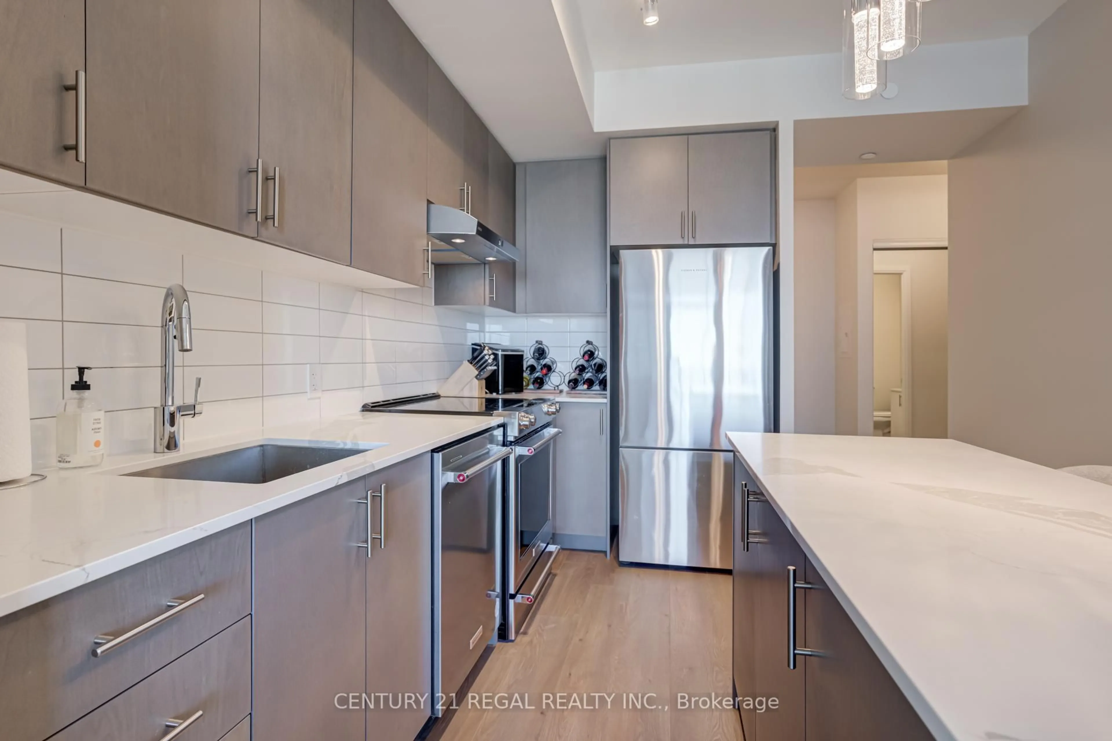 Unknown for 9000 Jane St #2125, Vaughan Ontario L4K 0M6