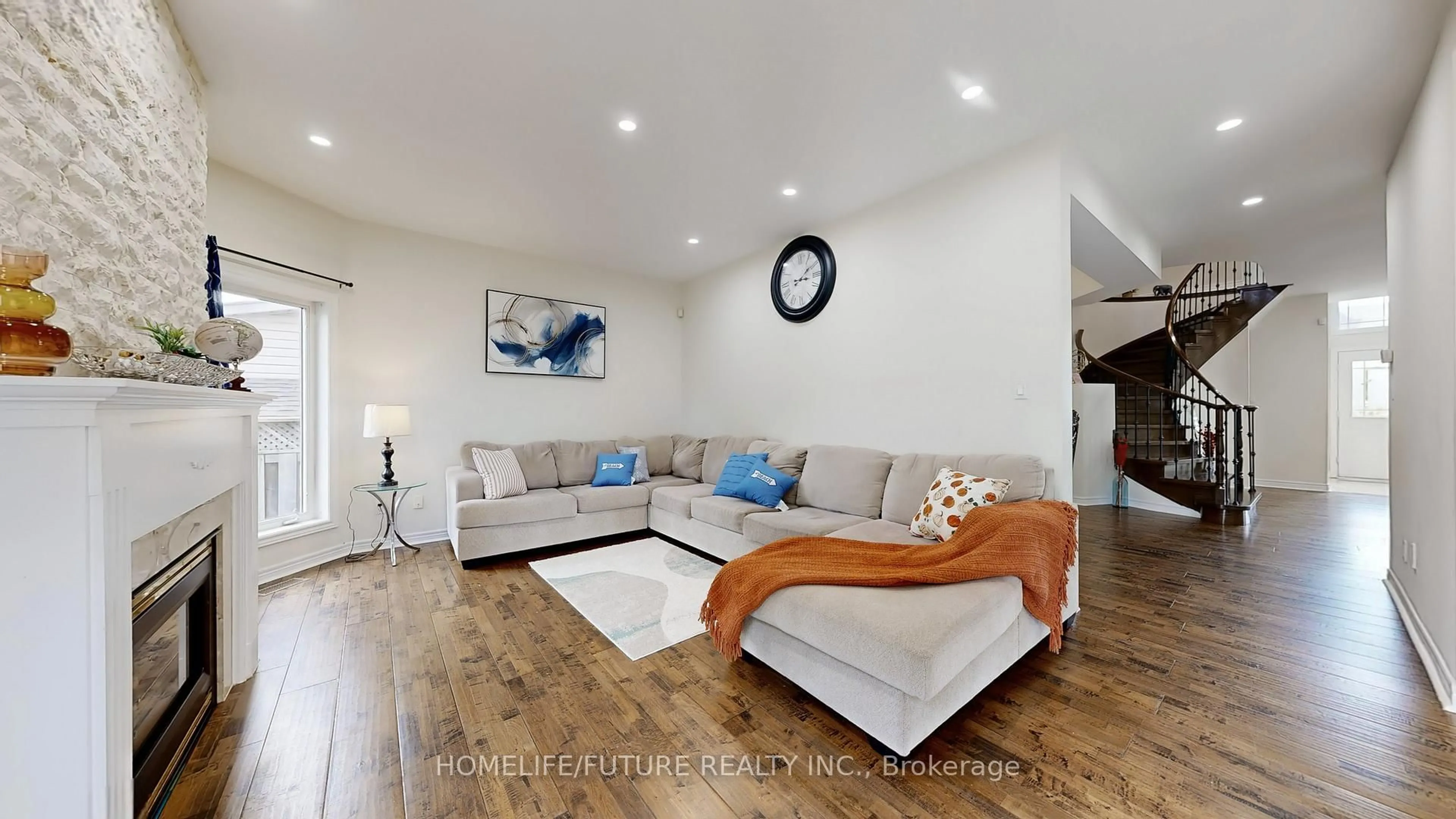 Living room with furniture, wood/laminate floor for 51 Estate Garden Dr, Richmond Hill Ontario L4E 3V5