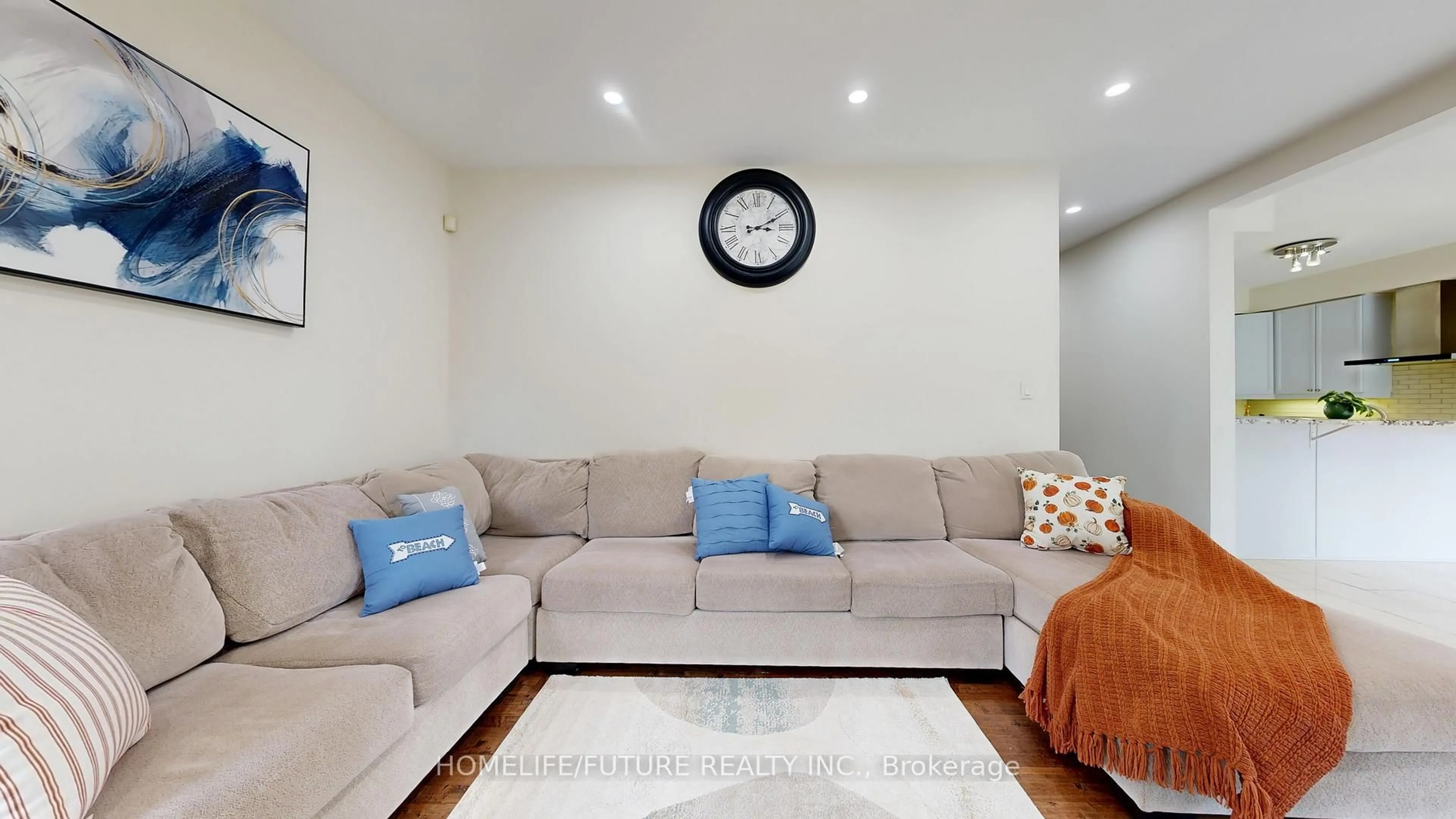 Living room with furniture, unknown for 51 Estate Garden Dr, Richmond Hill Ontario L4E 3V5