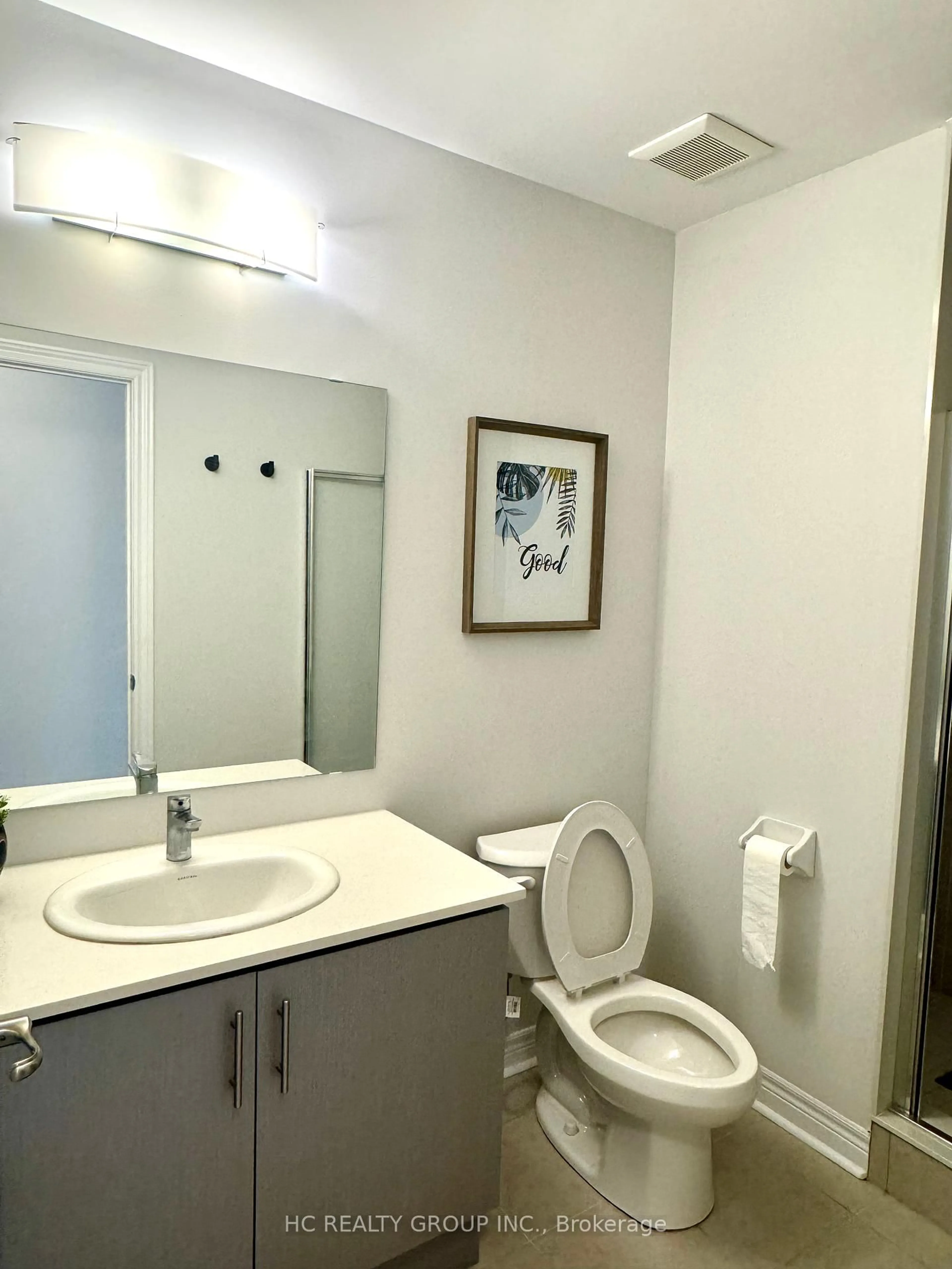 Standard bathroom, floor is not visible for 112 Robert Eaton Ave, Markham Ontario L3S 0G1