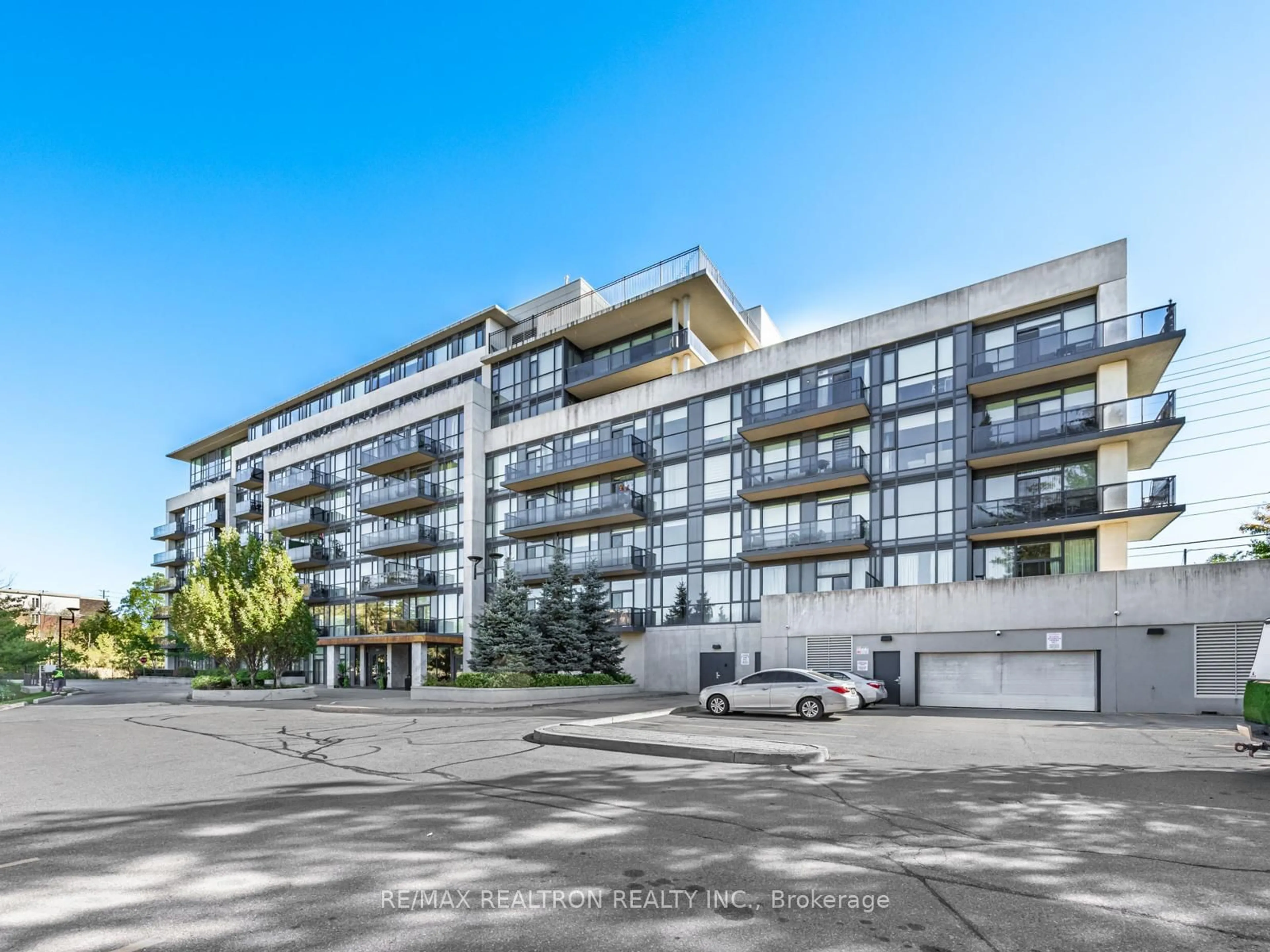 A pic from outside/outdoor area/front of a property/back of a property/a pic from drone, unknown for 4700 Highway 7 #701, Vaughan Ontario L4L 0B4