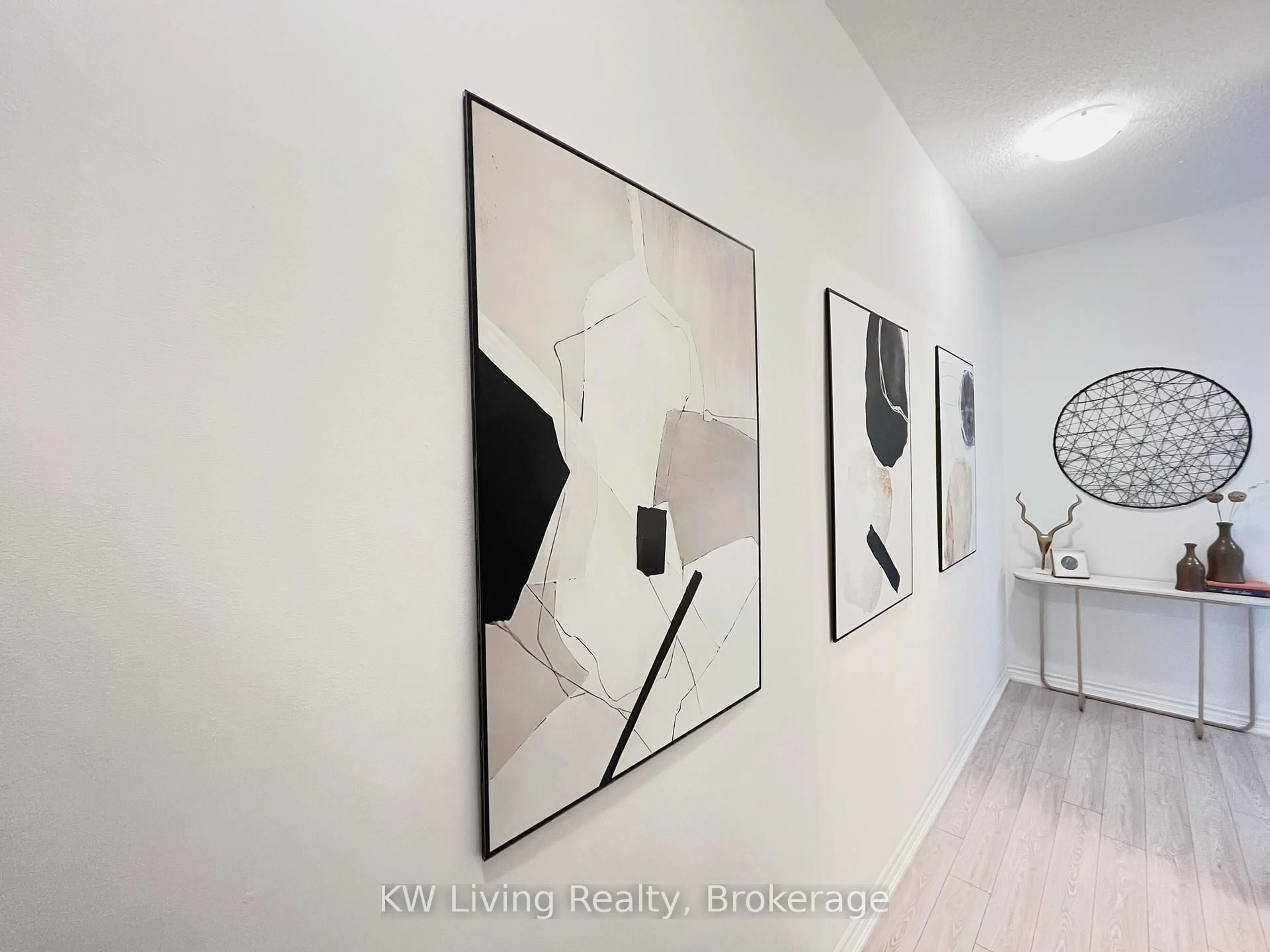Unknown for 8323 Kennedy Rd #706, Markham Ontario L3R 5W7