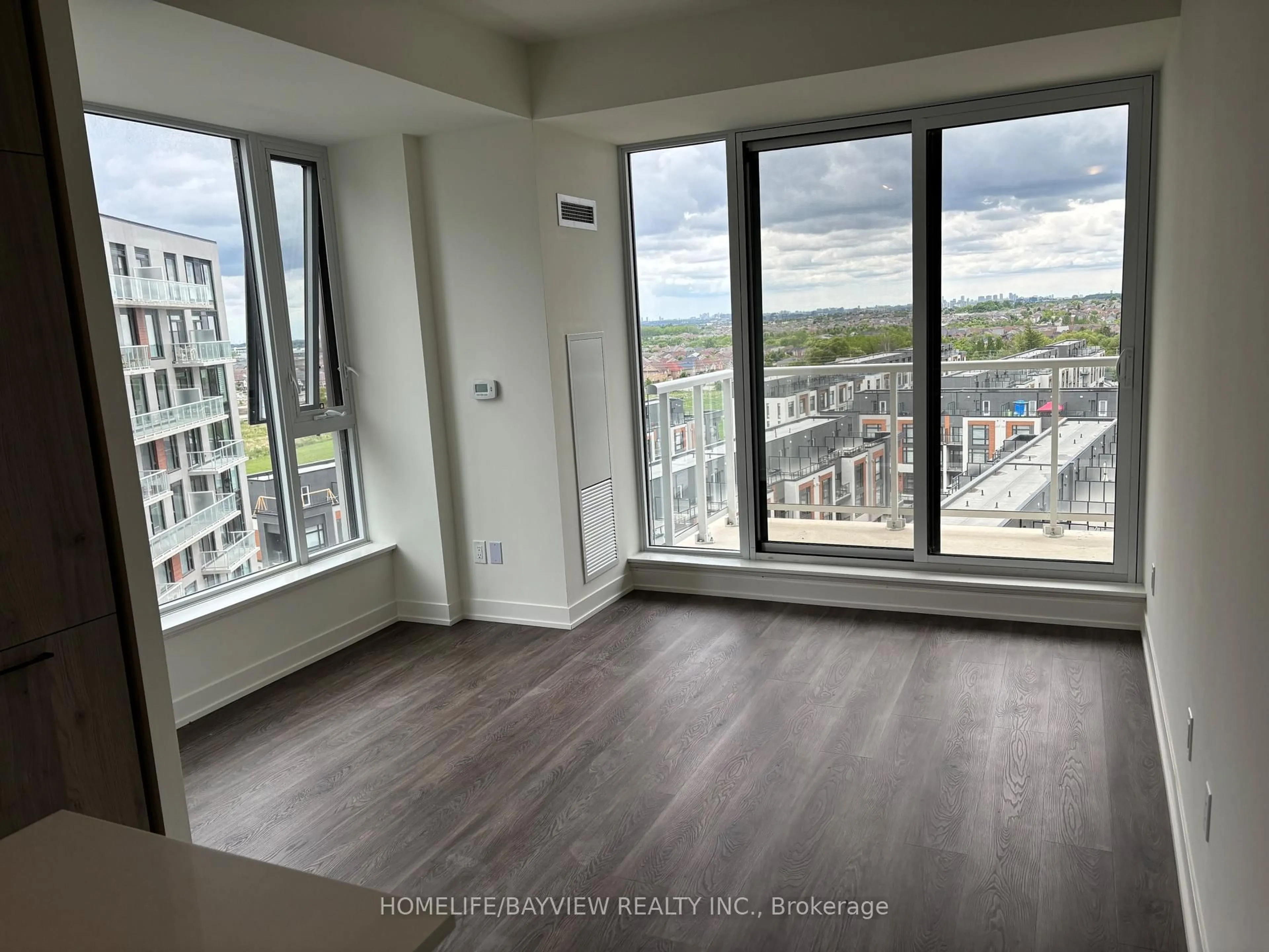 A pic of a room for 2 David Eyer Rd #930, Richmond Hill Ontario L4S 0N6