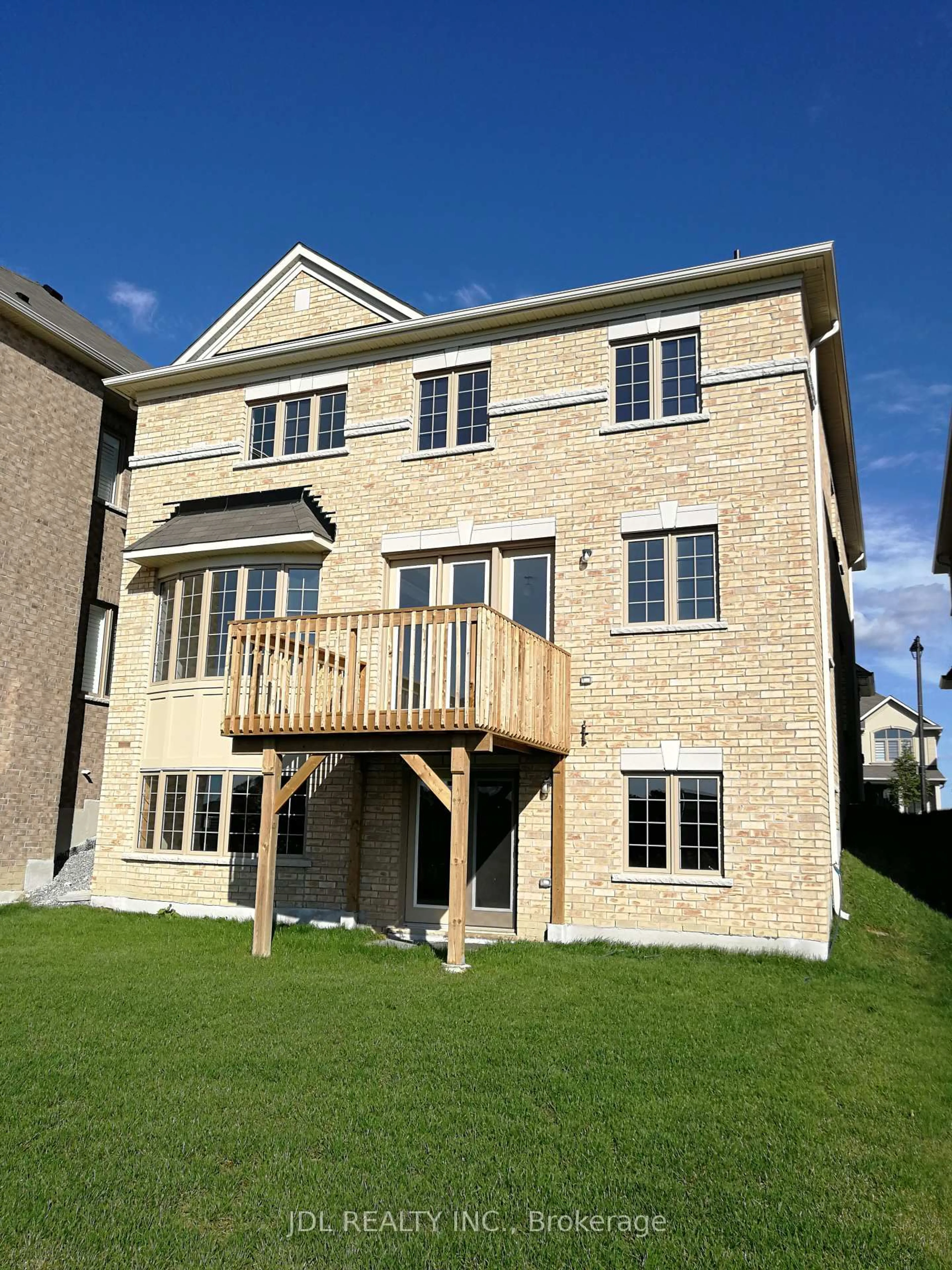 Unknown for 548 Somerville Dr, Newmarket Ontario L3X 0K2