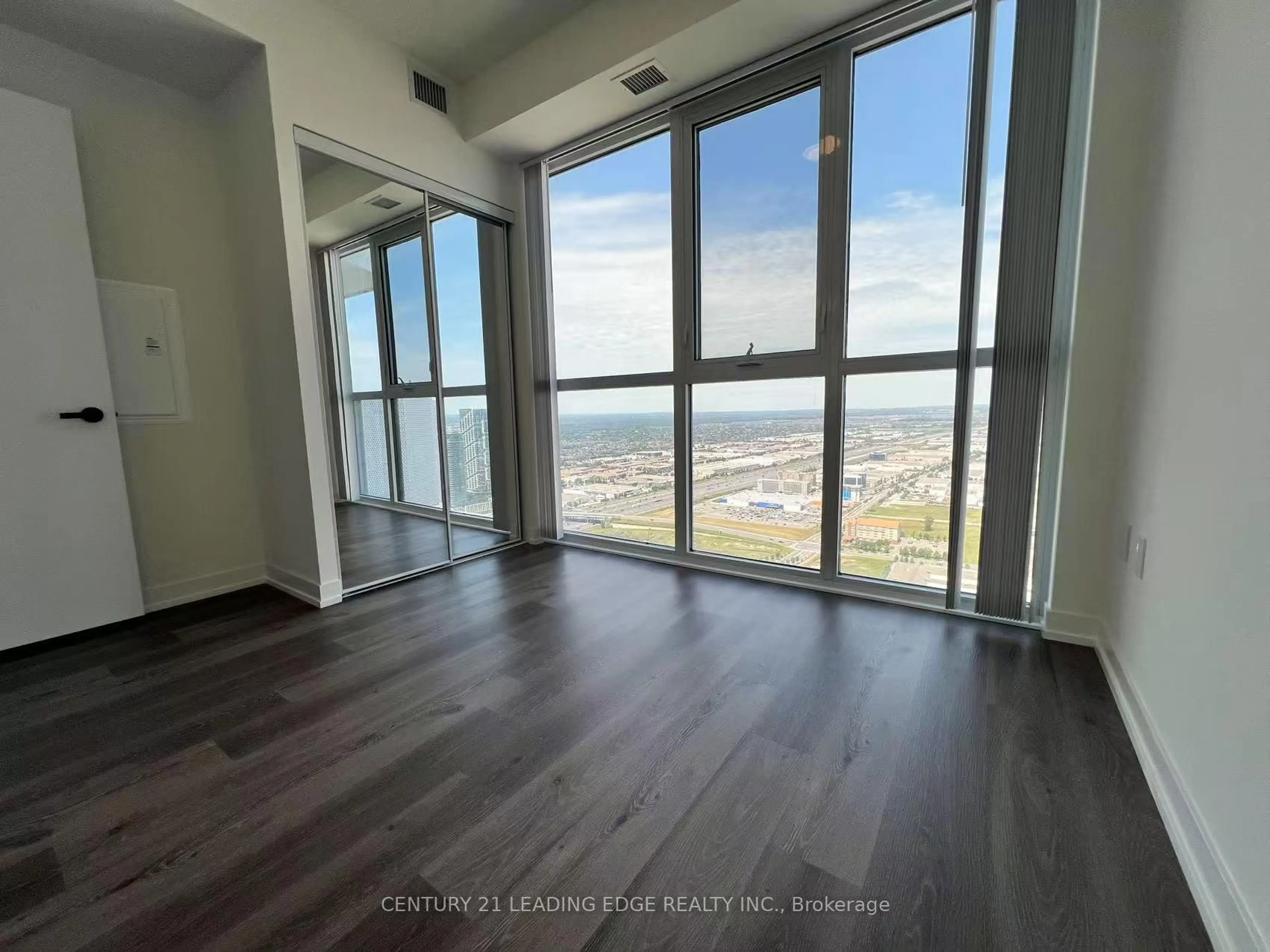 A pic of a room for 225 Commerce St #5609, Vaughan Ontario L4K 0R1