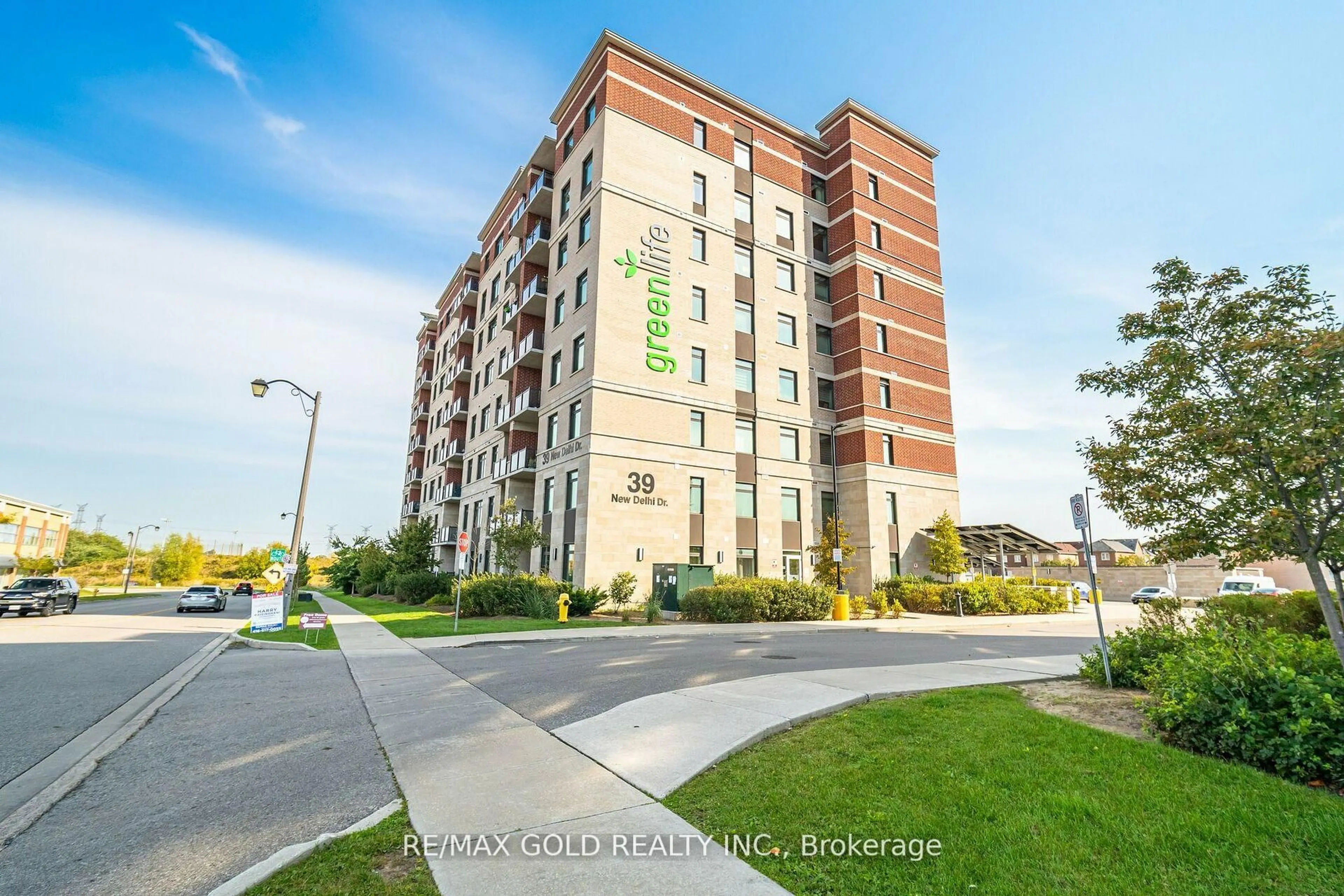 A pic from outside/outdoor area/front of a property/back of a property/a pic from drone, building for 39 New Delhi Dr #209, Markham Ontario L3S 0E1