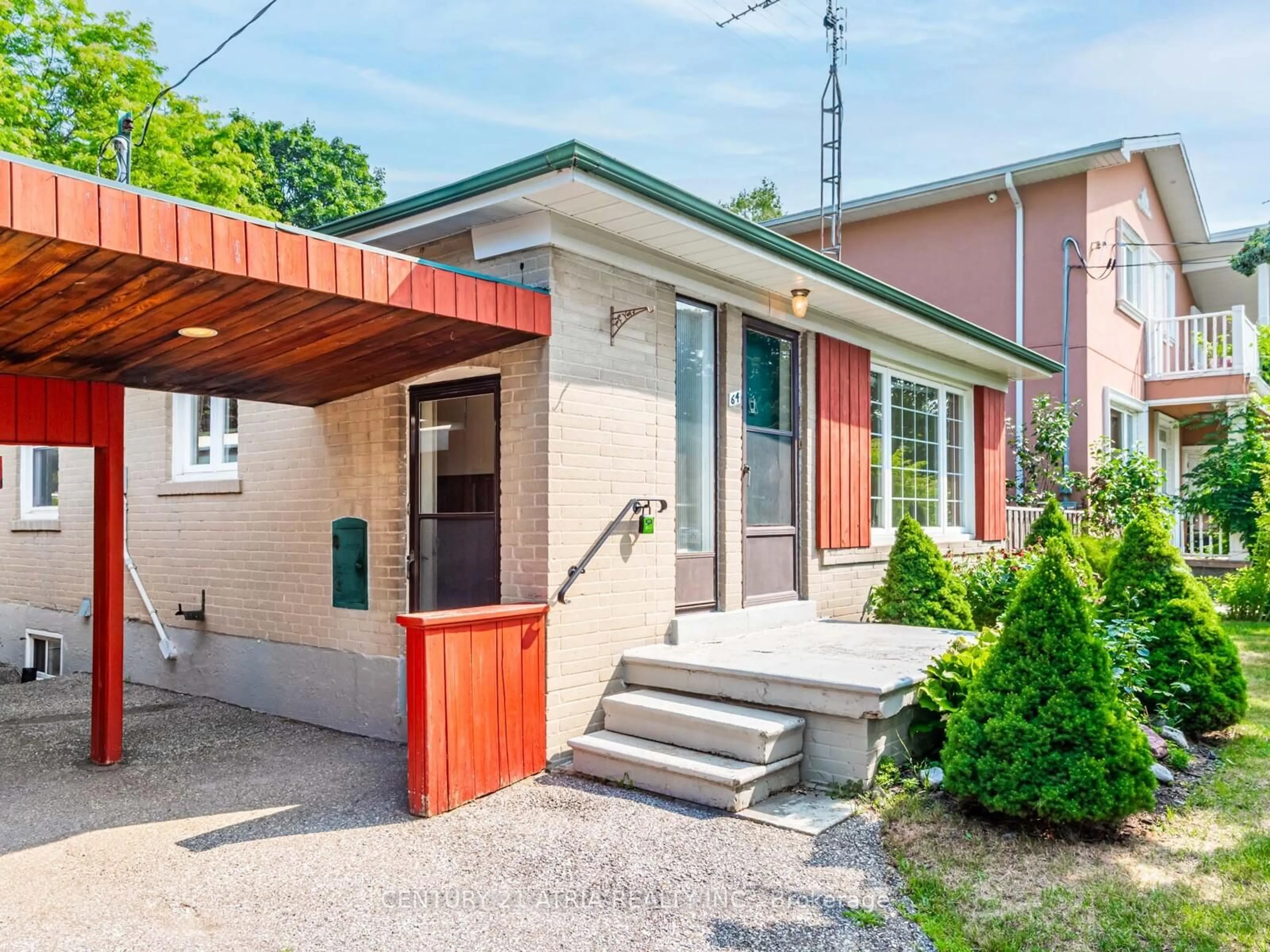 Home with brick exterior material, street for 64 Rockport Cres, Richmond Hill Ontario L4C 2L6