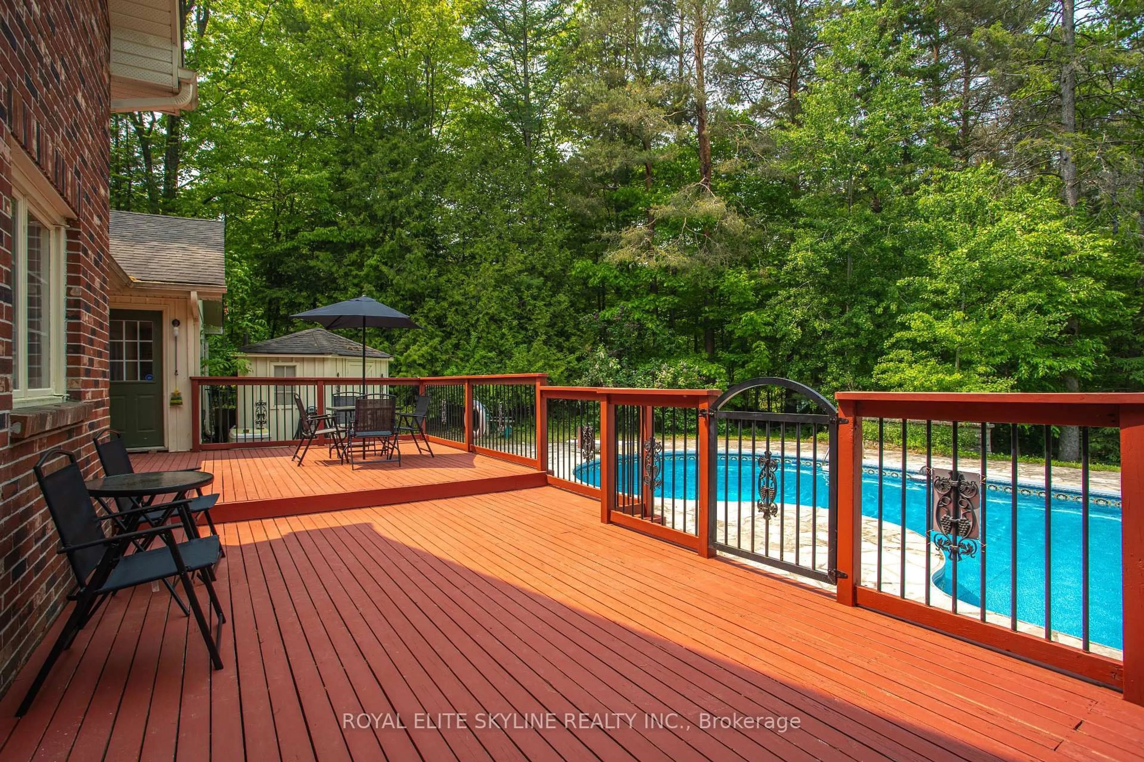 Patio, water/lake/river/ocean view for 4636 Cherry St, Whitchurch-Stouffville Ontario L4A 7X4
