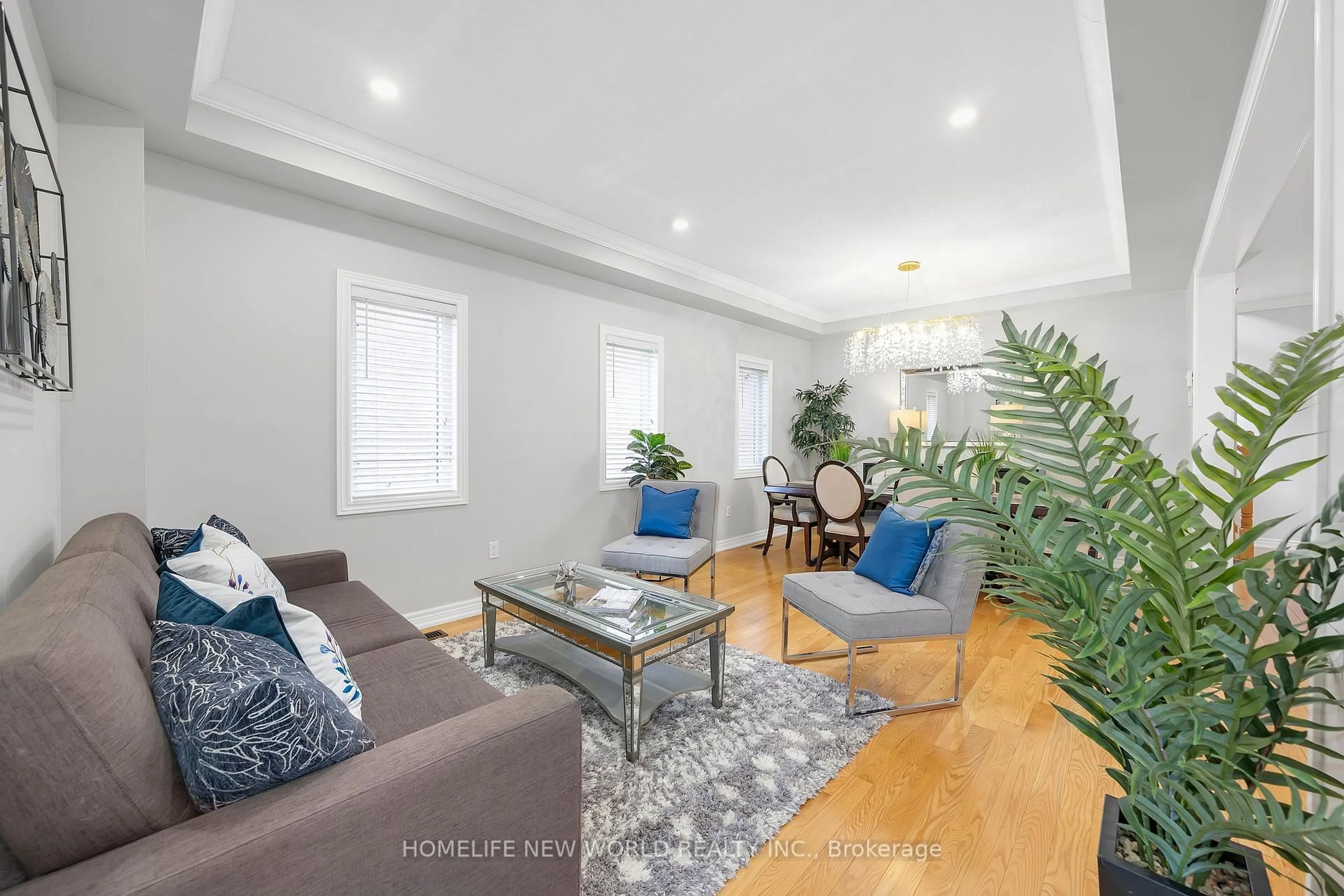 Living room with furniture, unknown for 1210 Atkins Dr, Newmarket Ontario L3X 0E1