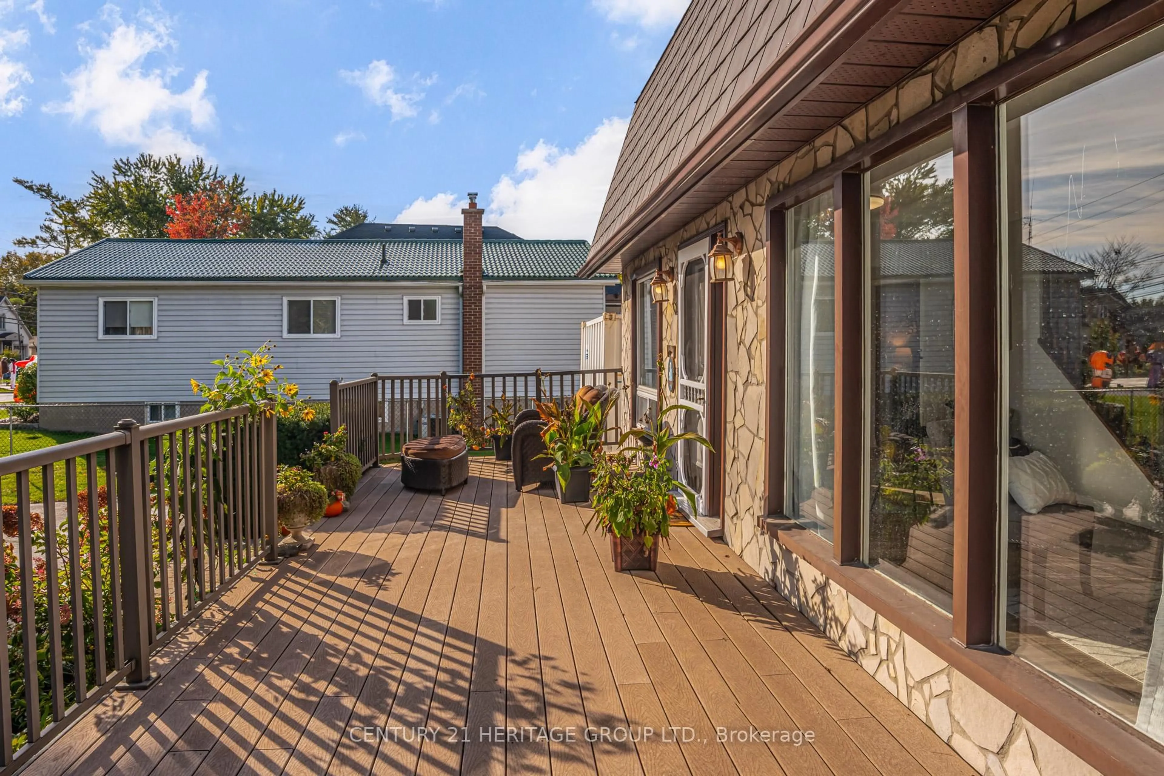 Patio, unknown for 146 Sand Rd, East Gwillimbury Ontario L9N 1H9