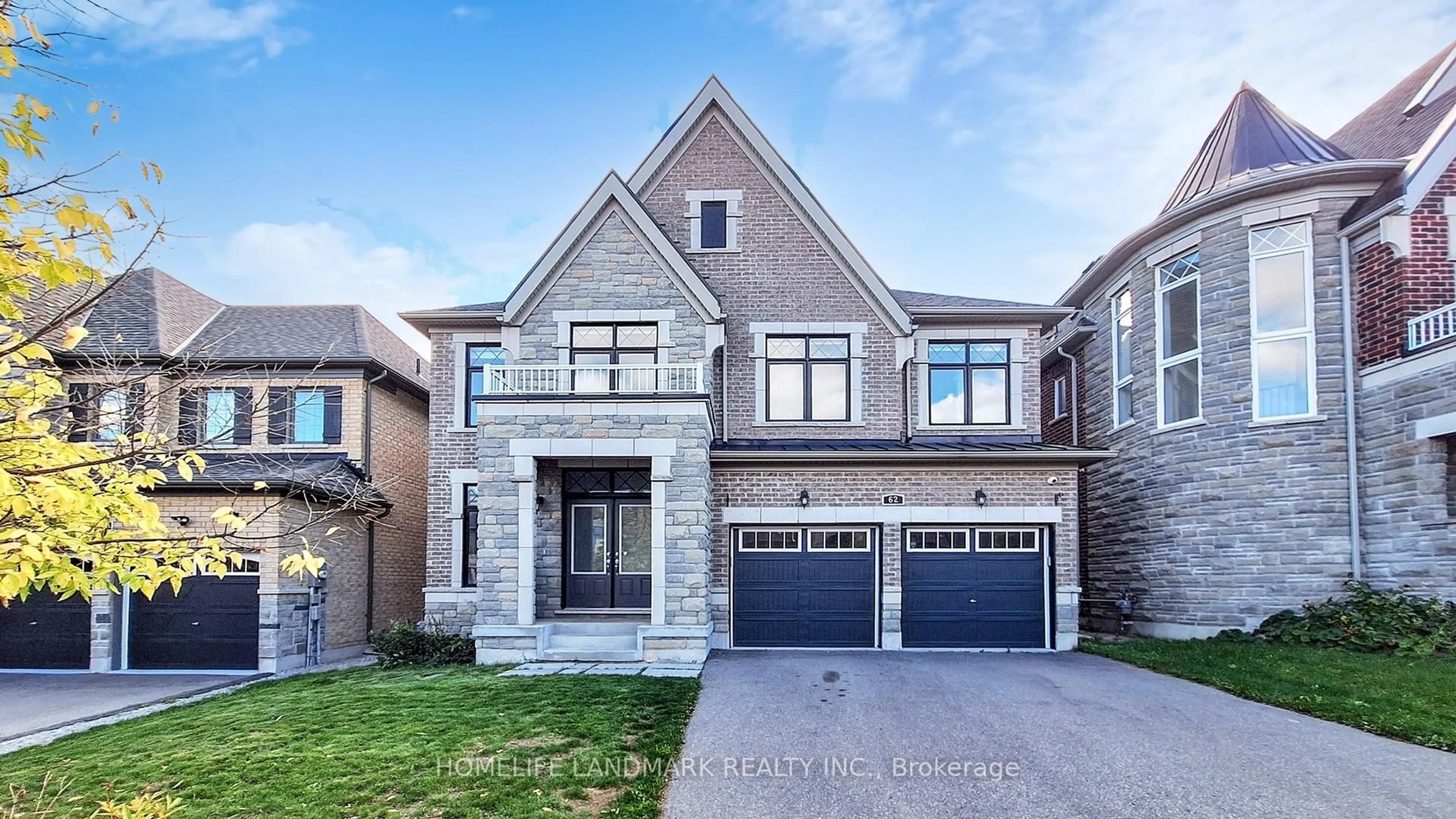 Home with brick exterior material, street for 62 Leaden Hall Dr, East Gwillimbury Ontario L9N 0R5