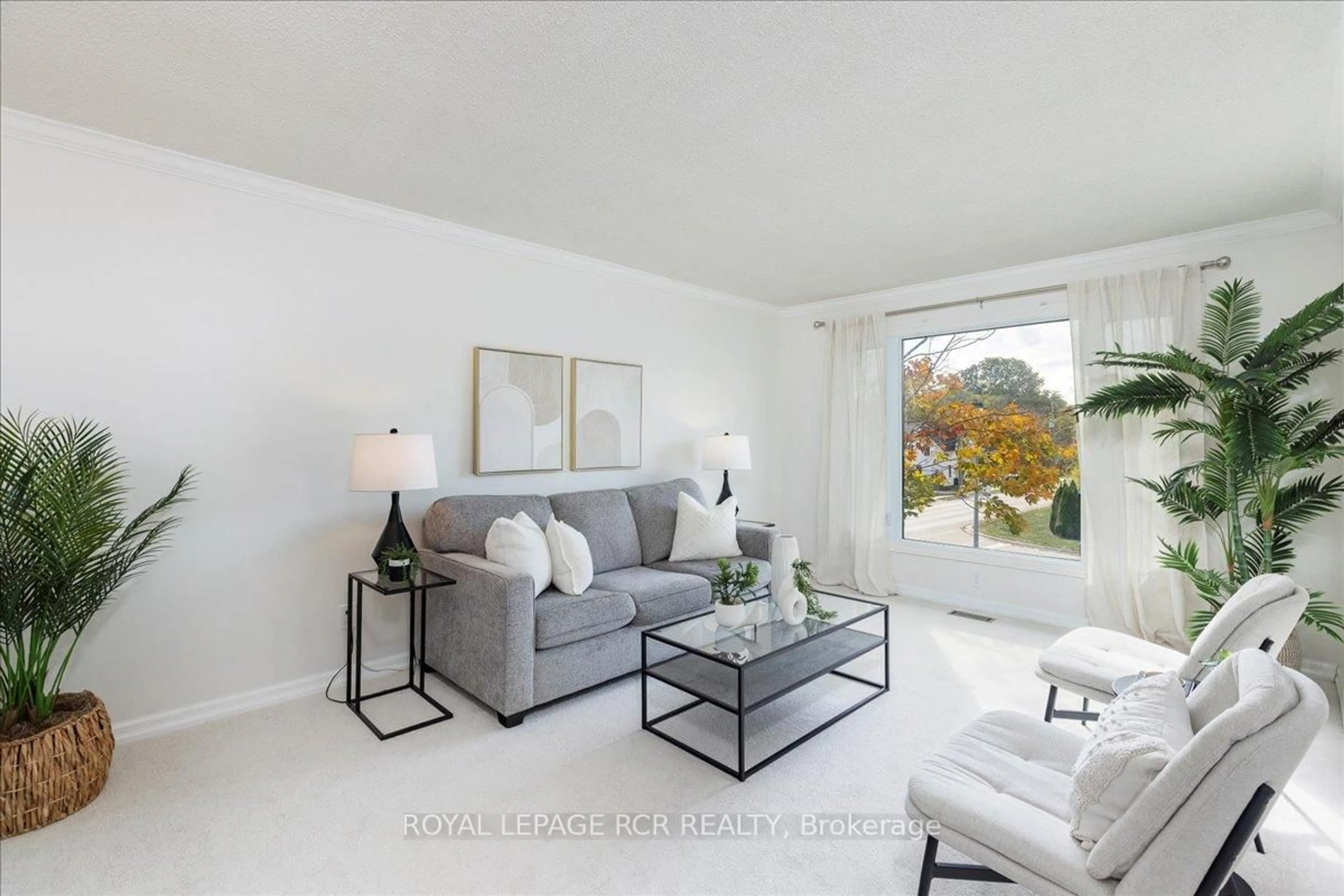 Living room with furniture, unknown for 153 Stickwood Crt, Newmarket Ontario L3Y 5V2