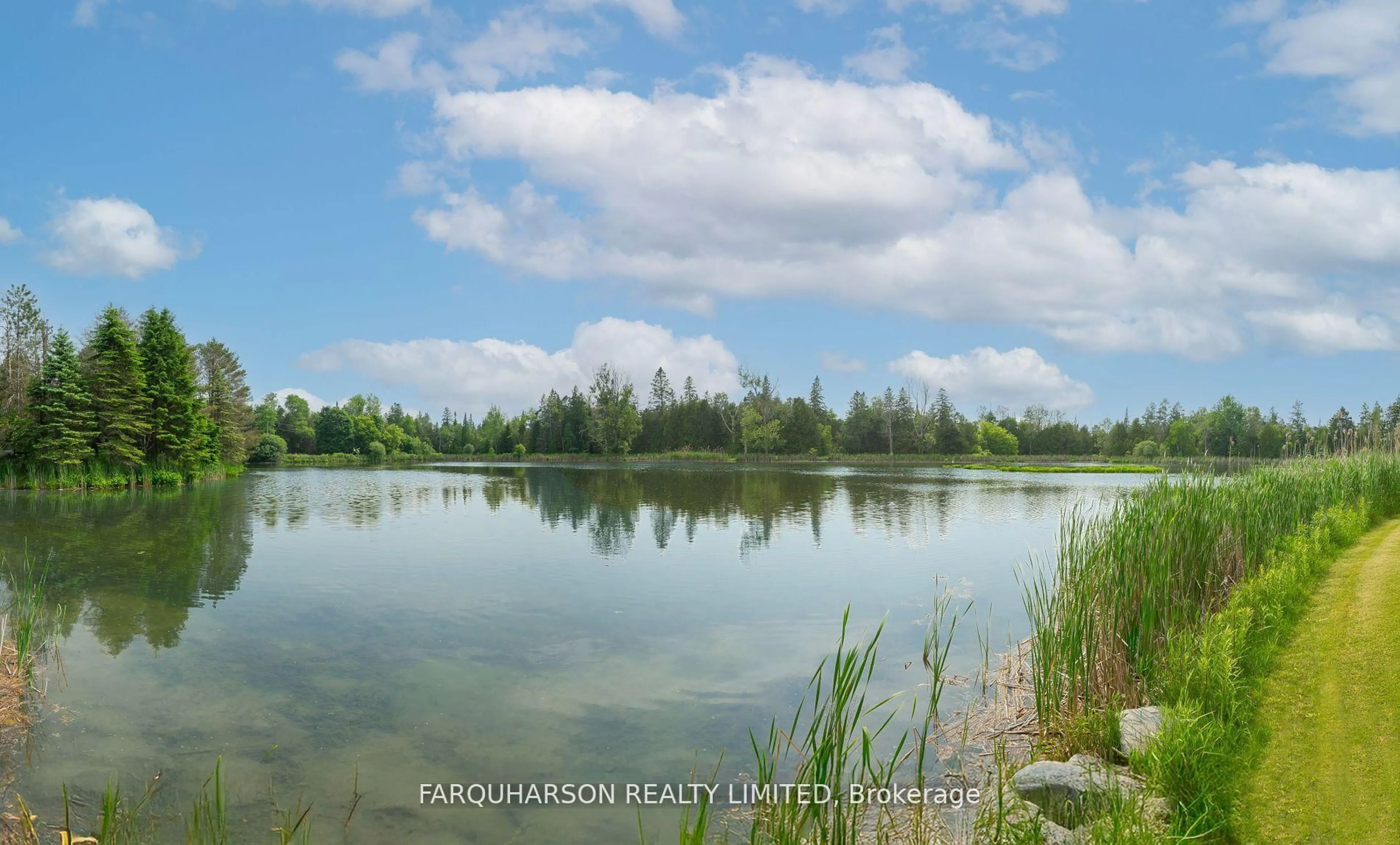 Blurry image for 360 Ashworth Rd, Uxbridge Ontario L0E 1T0