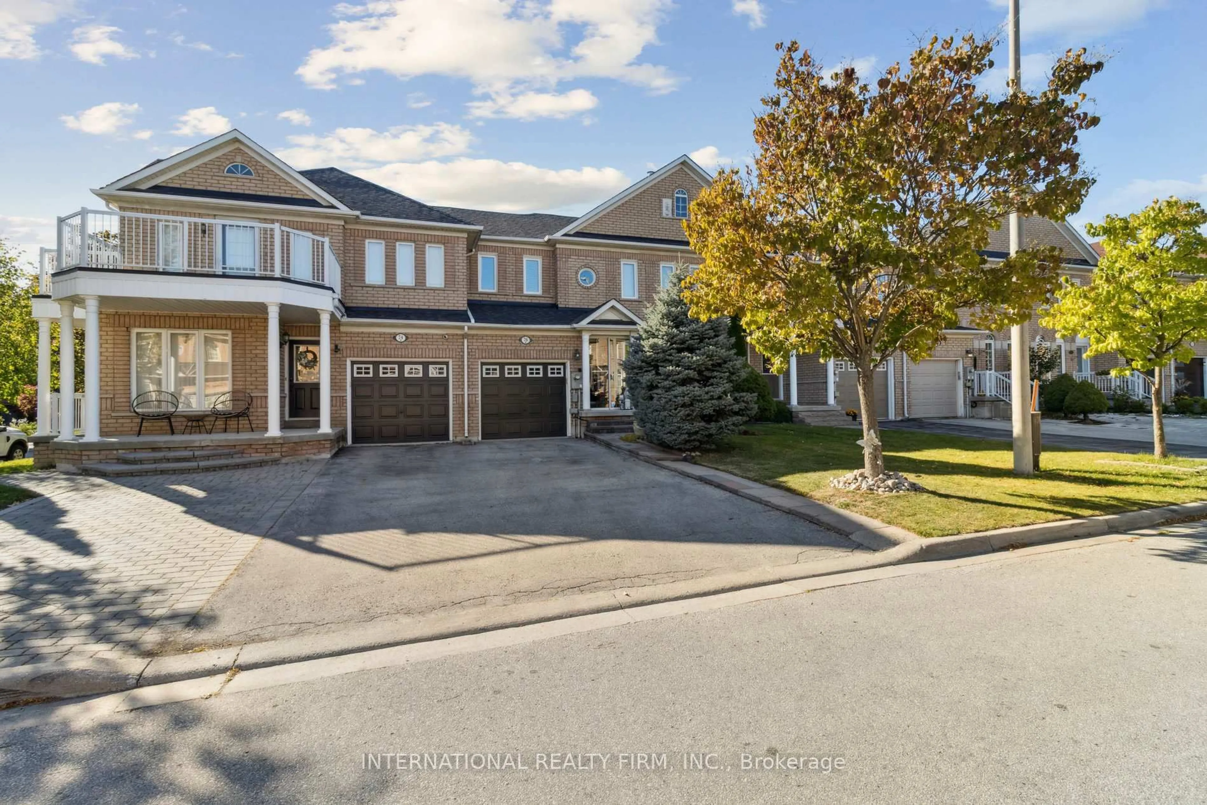 A pic from outside/outdoor area/front of a property/back of a property/a pic from drone, street for 76 Timberwolf Cres, Vaughan Ontario L4H 2W1