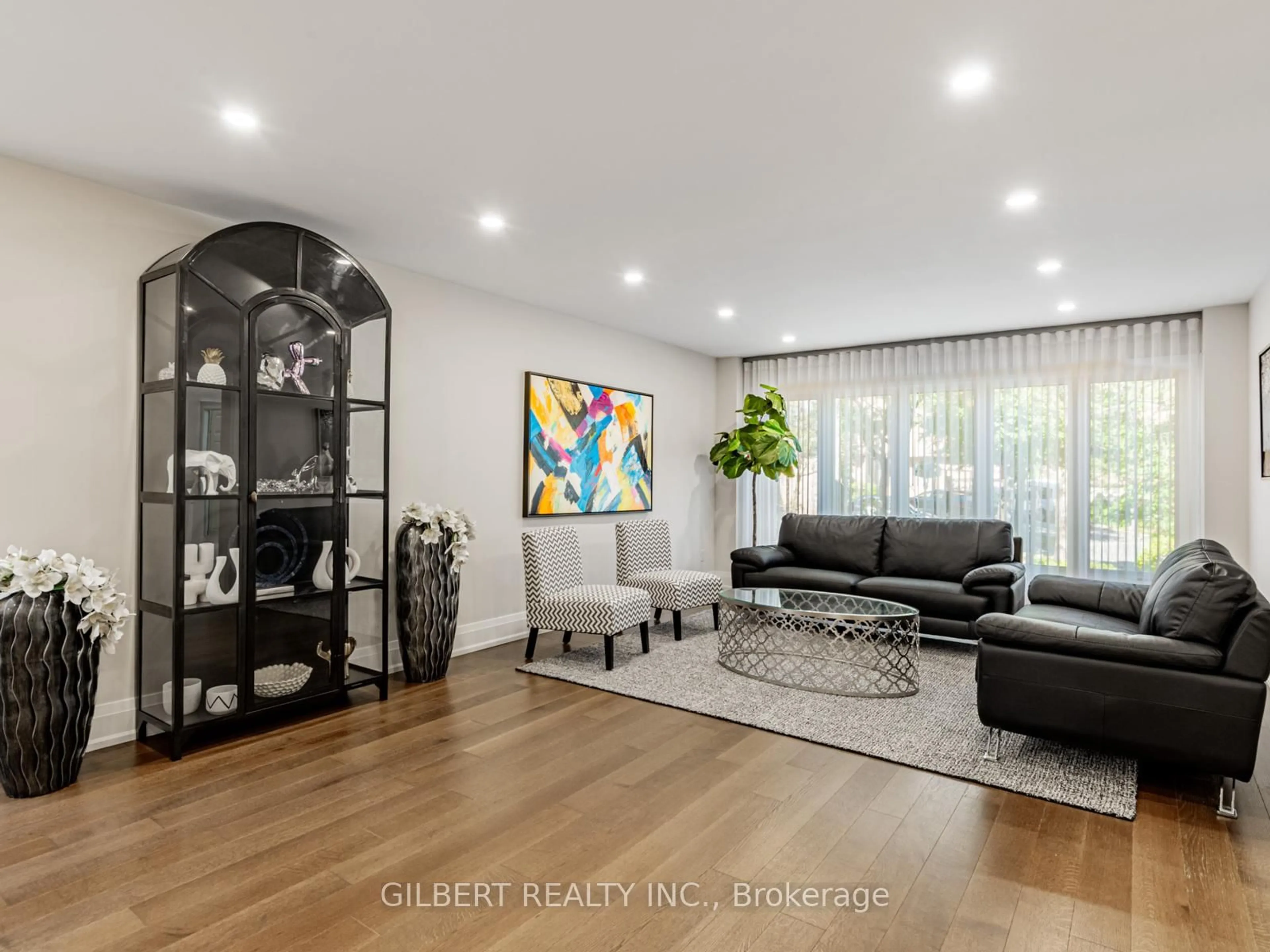 Living room with furniture, unknown for 5 Lunau Lane, Markham Ontario L3T 5N1