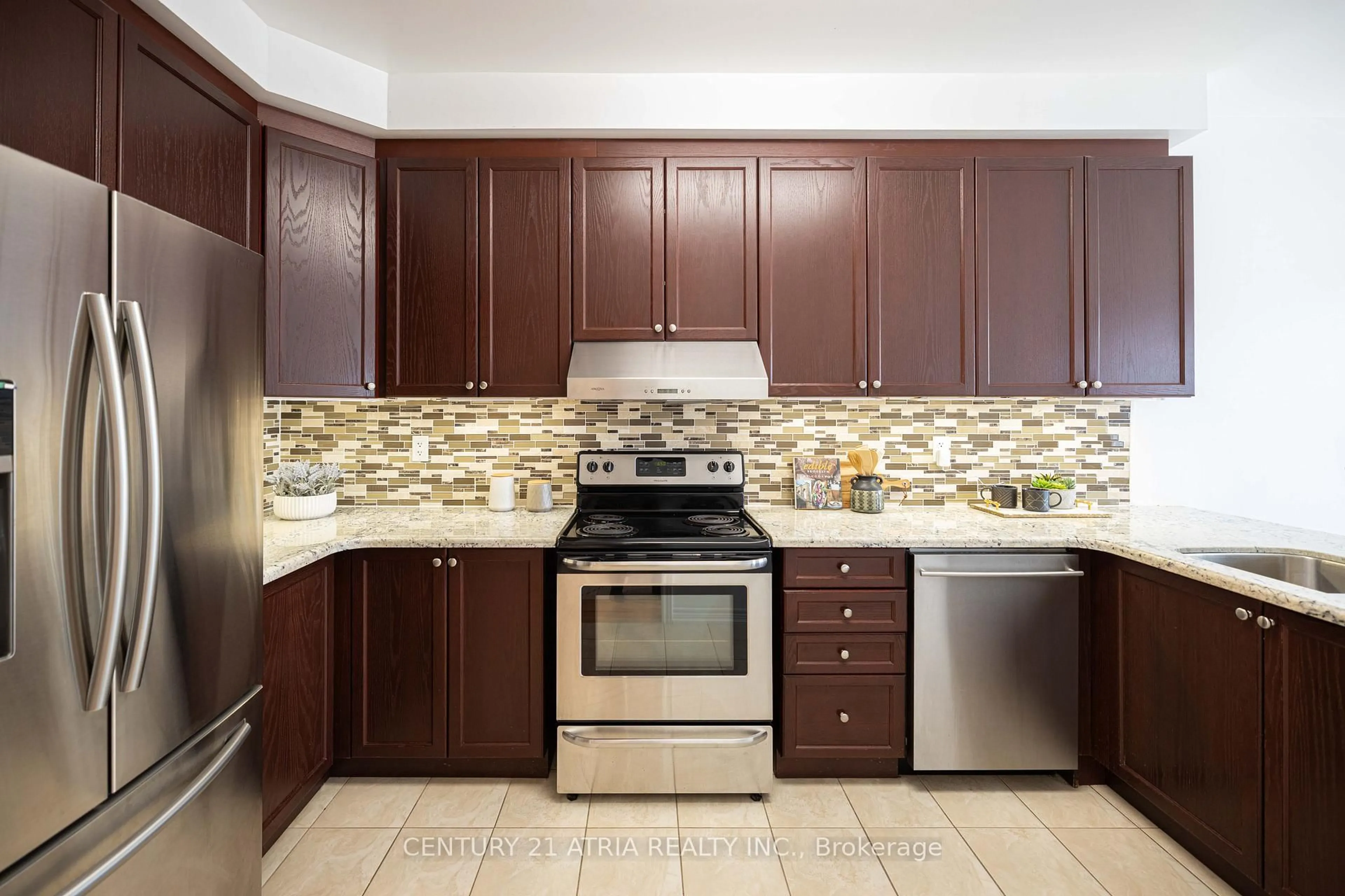 Standard kitchen, ceramic/tile floor for 23 Staglin Crt, Markham Ontario L6C 0K8