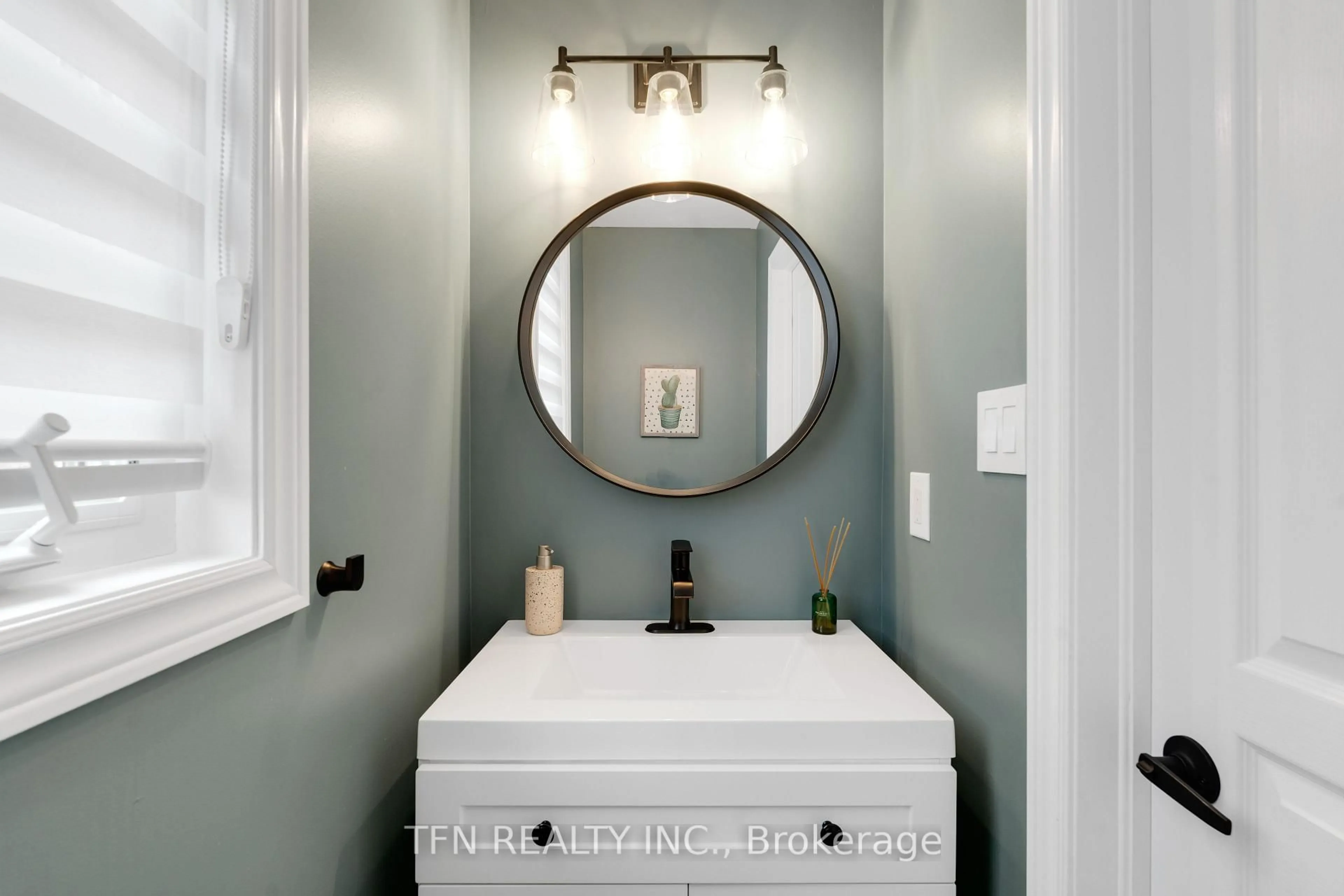 Contemporary bathroom, ceramic/tile floor for 30 Haskett Dr, Markham Ontario L6B 0S9