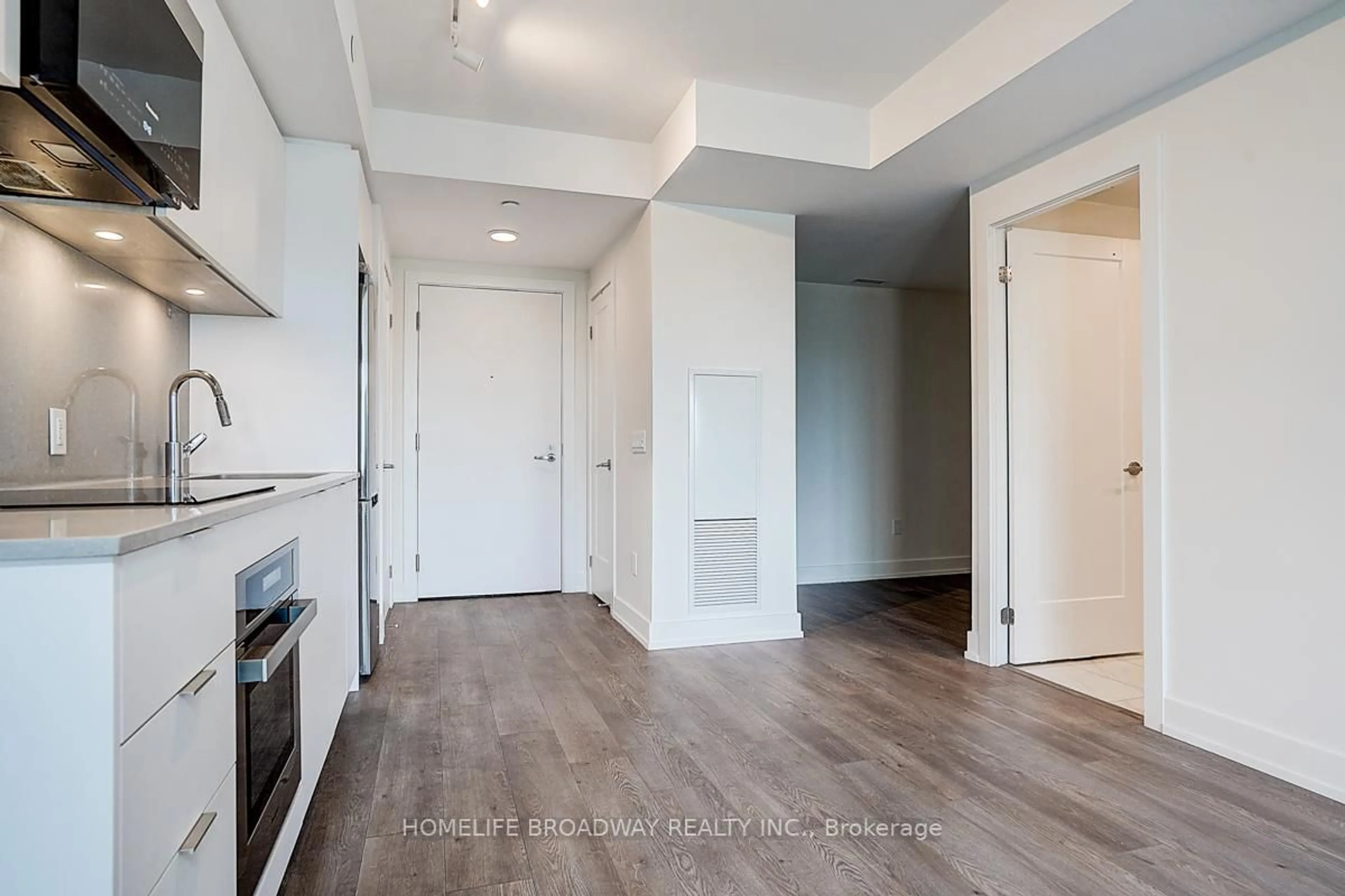 A pic of a room for 8 Cedarland Dr #1016, Markham Ontario L6G 0H4