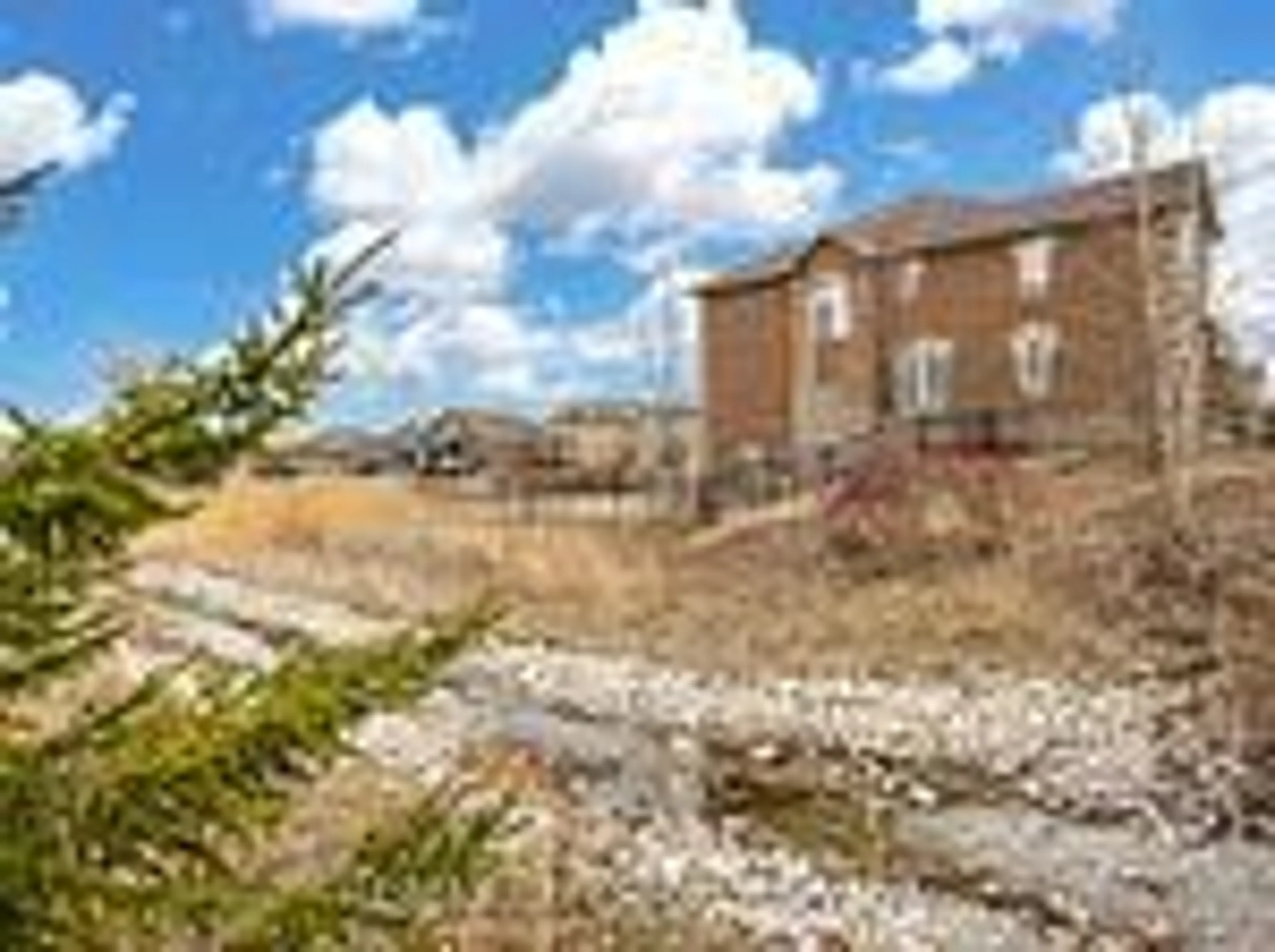 A pic from outside/outdoor area/front of a property/back of a property/a pic from drone, street for 2071 Gibson St, Innisfil Ontario L9S 4B7